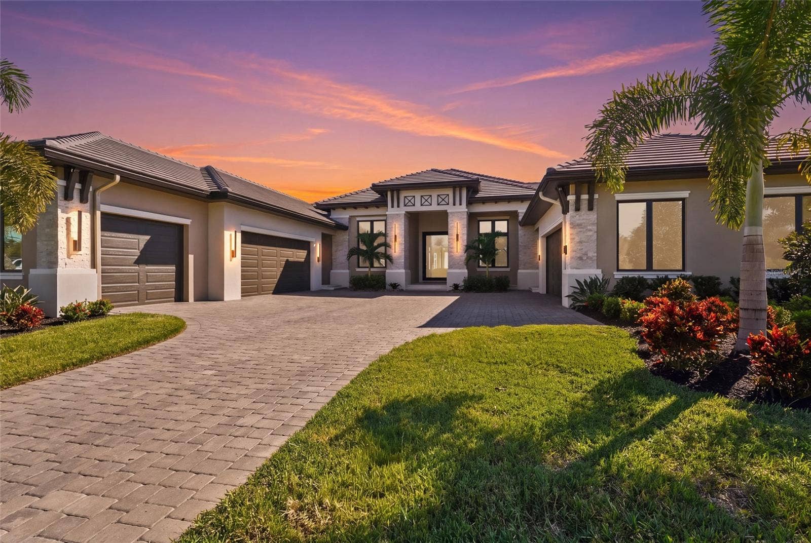 596 BLUE SHELL LOOP, Sarasota, FL 34240 596 BLUE SHELL LOOP, Sarasota, FL 34240