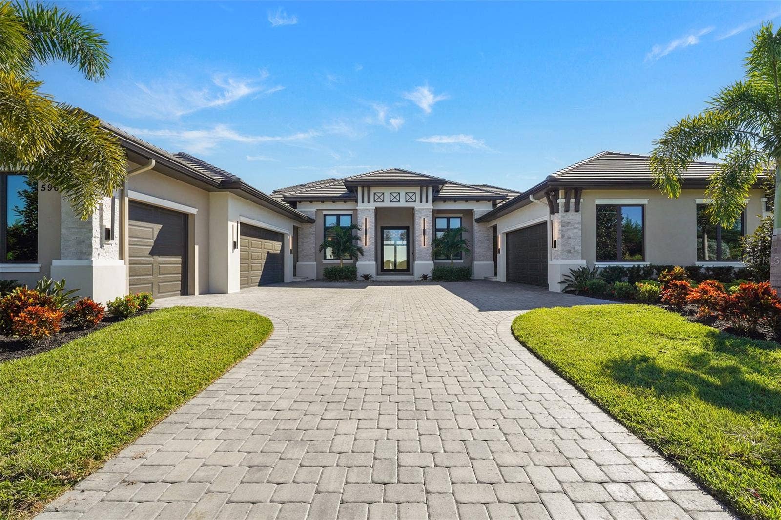 596 BLUE SHELL LOOP, Sarasota, FL 34240 596 BLUE SHELL LOOP, Sarasota, FL 34240