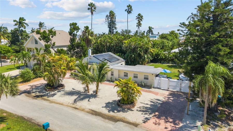 Property photo for 760 LONGBOAT COURT, Longboat Key, FL