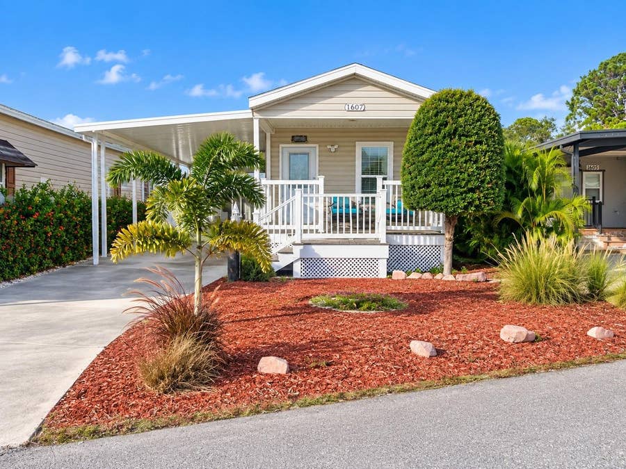Property photo for 1607 ILLINOIS AVENUE, Bradenton, FL