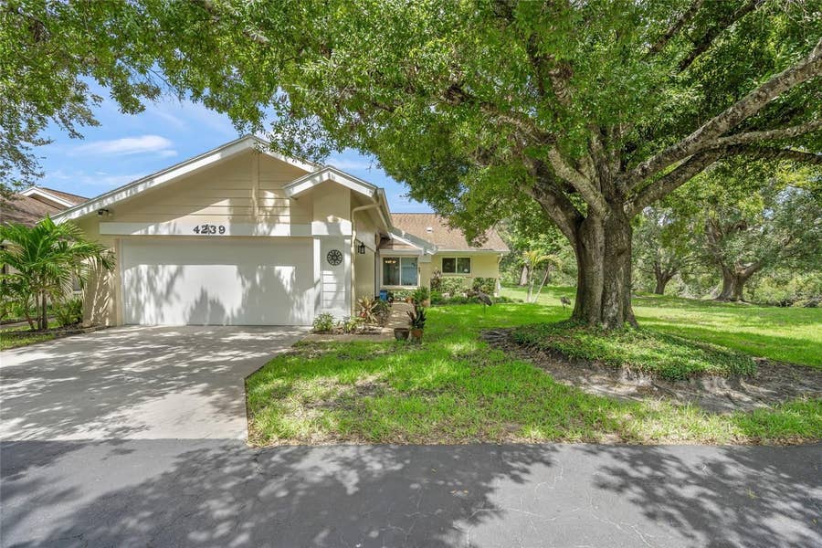 Property photo for 4239 CARRIAGE DRIVE, #36, Sarasota, FL