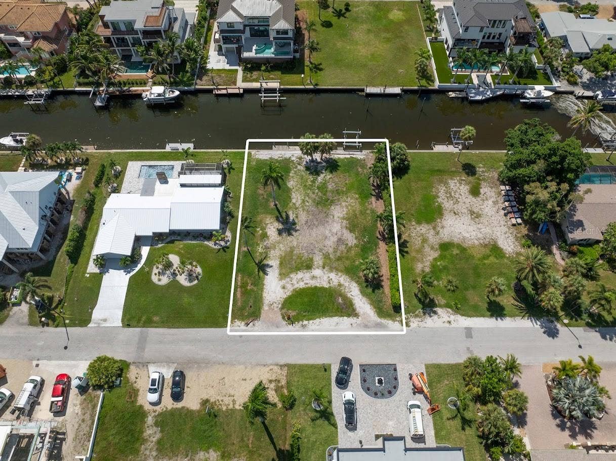 568 ROUNTREE DRIVE, Longboat Key, FL 34228
