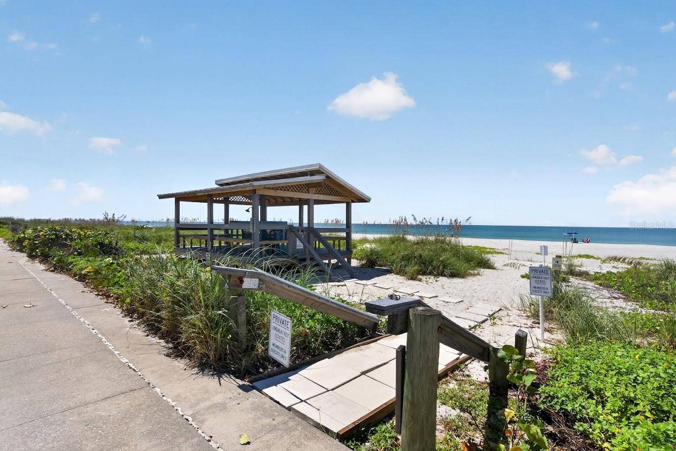568 ROUNTREE DRIVE, Longboat Key, FL 34228