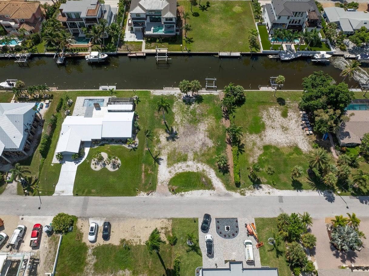 568 ROUNTREE DRIVE, Longboat Key, FL 34228