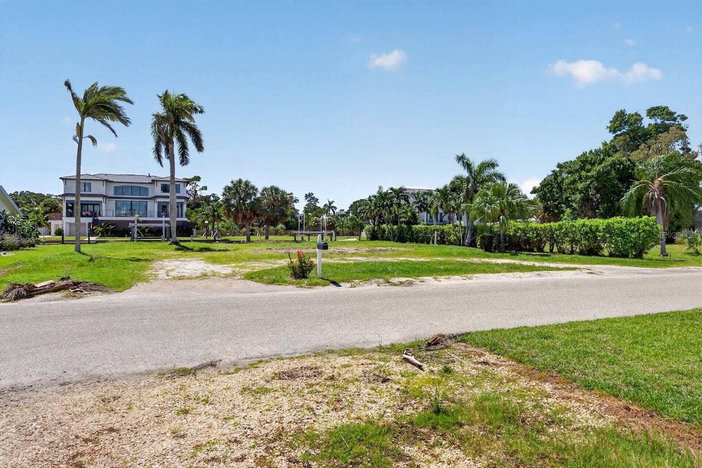 568 ROUNTREE DRIVE, Longboat Key, FL 34228