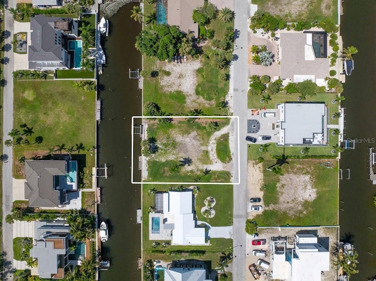 568 ROUNTREE DRIVE, Longboat Key, FL 34228