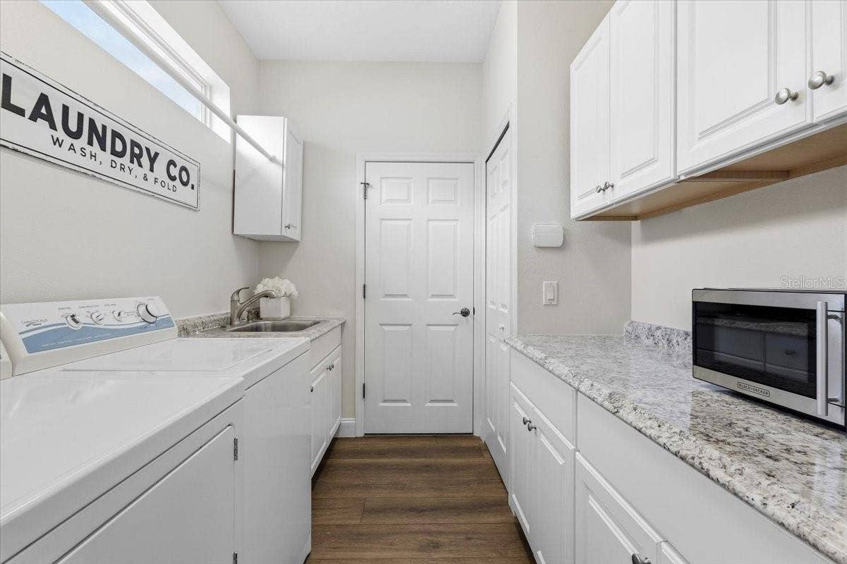 8120 TABBYSTONE PLACE, Bradenton, FL 34201 8120 TABBYSTONE PLACE, Bradenton, FL 34201