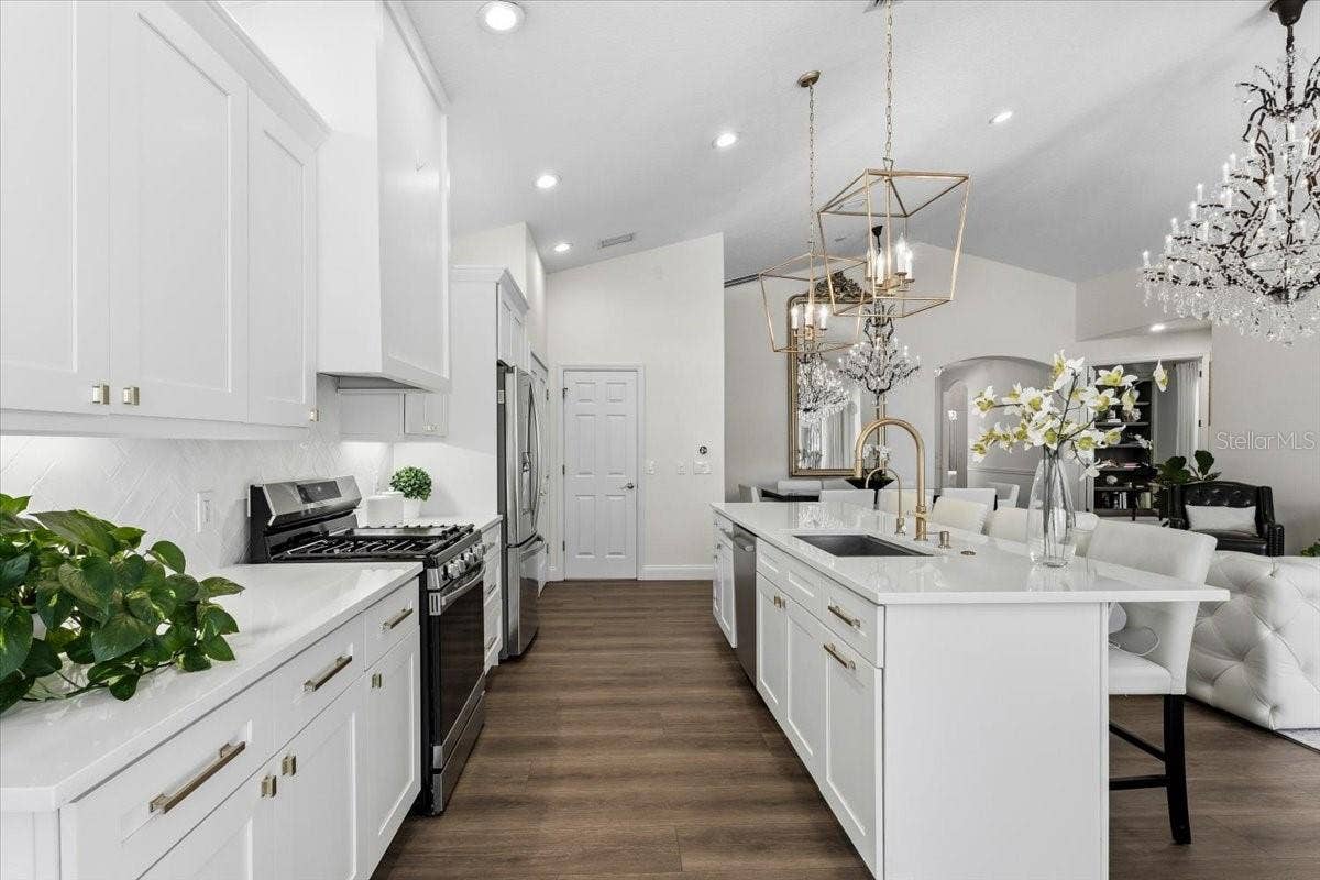 8120 TABBYSTONE PLACE, Bradenton, FL 34201 8120 TABBYSTONE PLACE, Bradenton, FL 34201