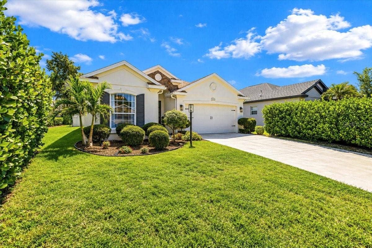 8120 TABBYSTONE PLACE, Bradenton, FL 34201 8120 TABBYSTONE PLACE, Bradenton, FL 34201