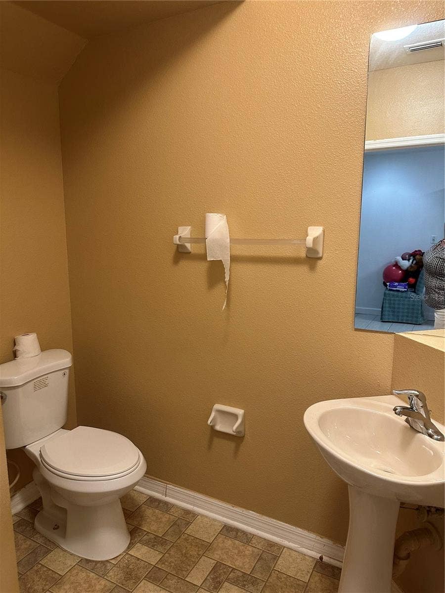 2325 28TH AVENUE E, Palmetto, FL 34221 Downstairs half Bath