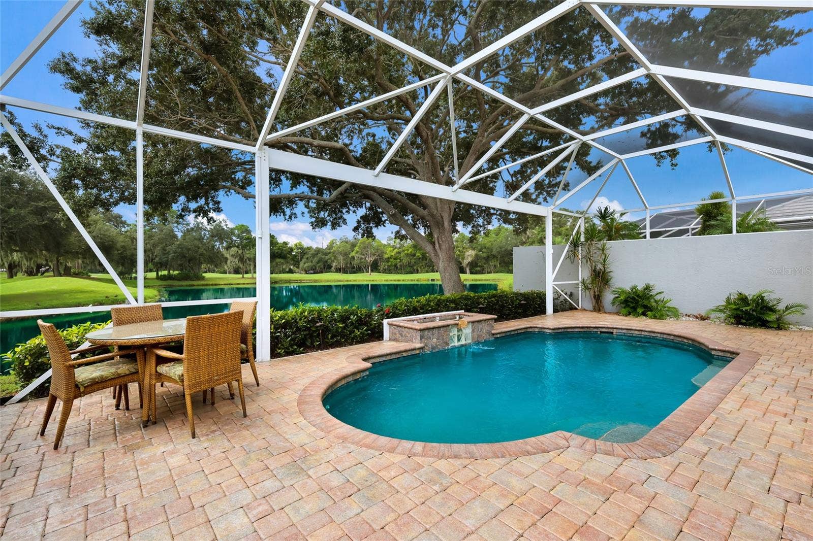 8728 52ND DRIVE E, Bradenton, FL 34211 Expansive pavered lanai with panoramic screen