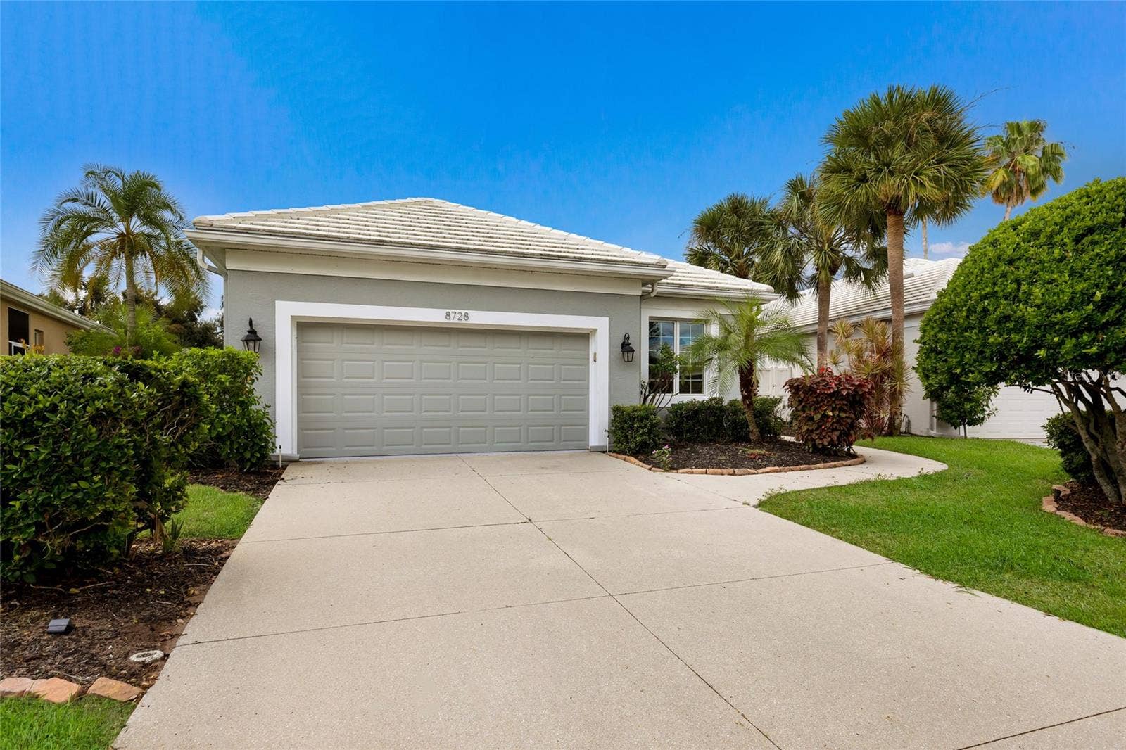 8728 52ND DRIVE E, Bradenton, FL 34211 8728 52ND DRIVE E, Bradenton, FL 34211