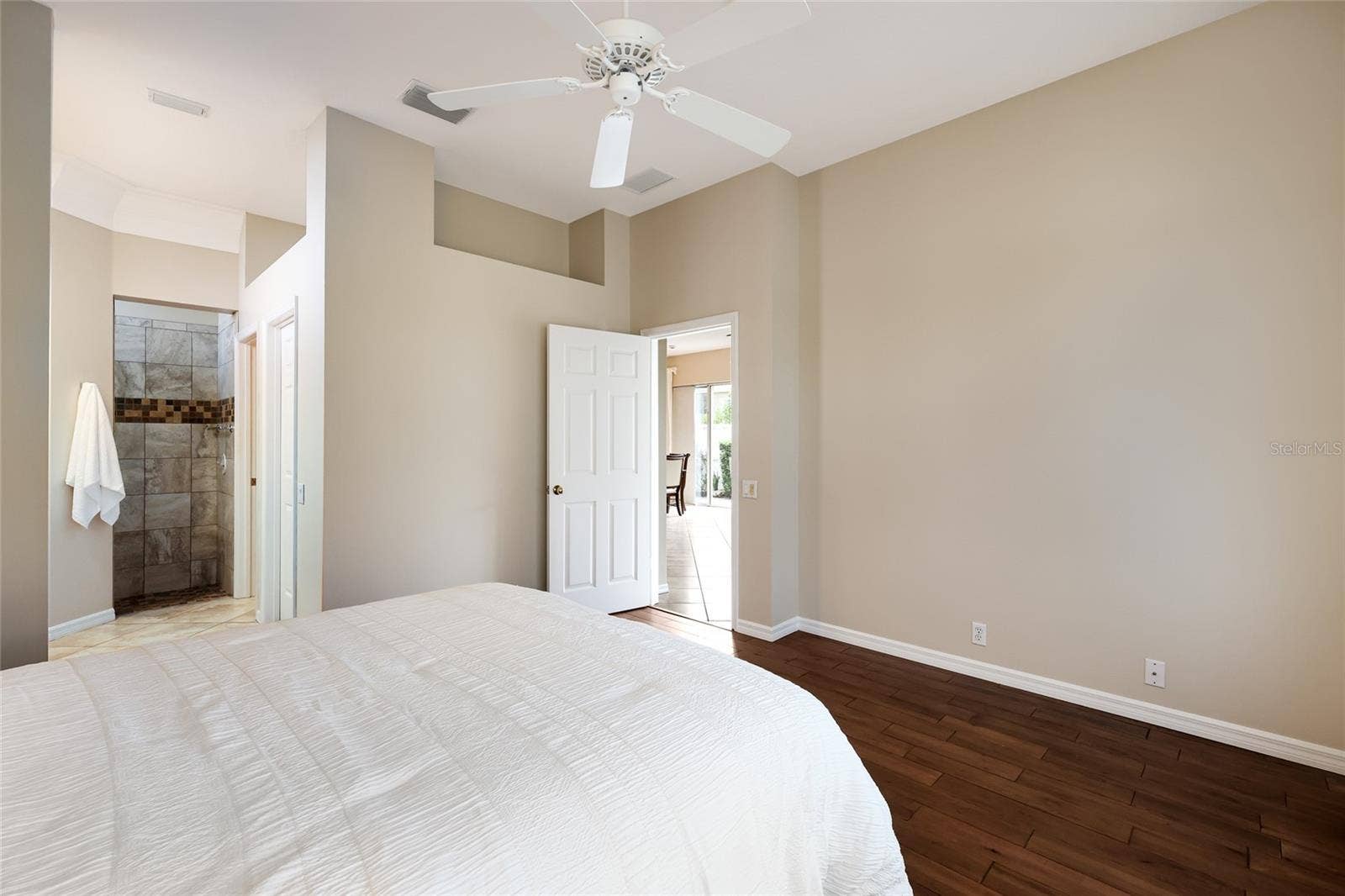 8728 52ND DRIVE E, Bradenton, FL 34211 Ensuite bathroom
