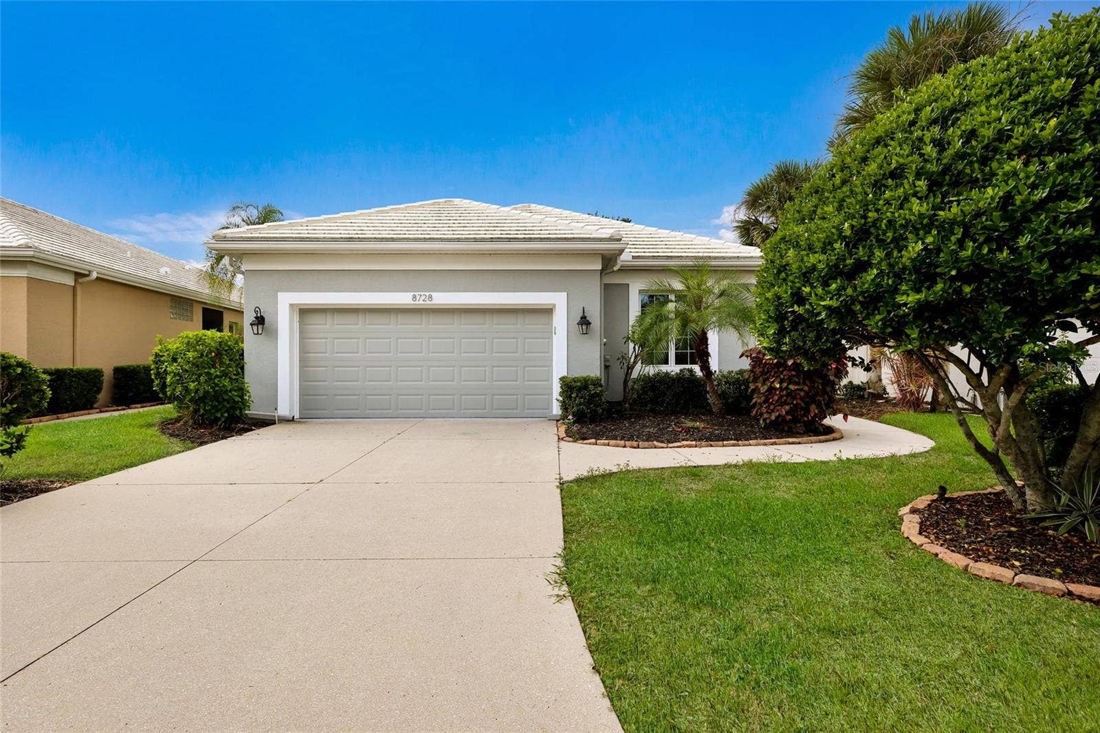 8728 52ND DRIVE E, Bradenton, FL 34211 8728 52ND DRIVE E, Bradenton, FL 34211