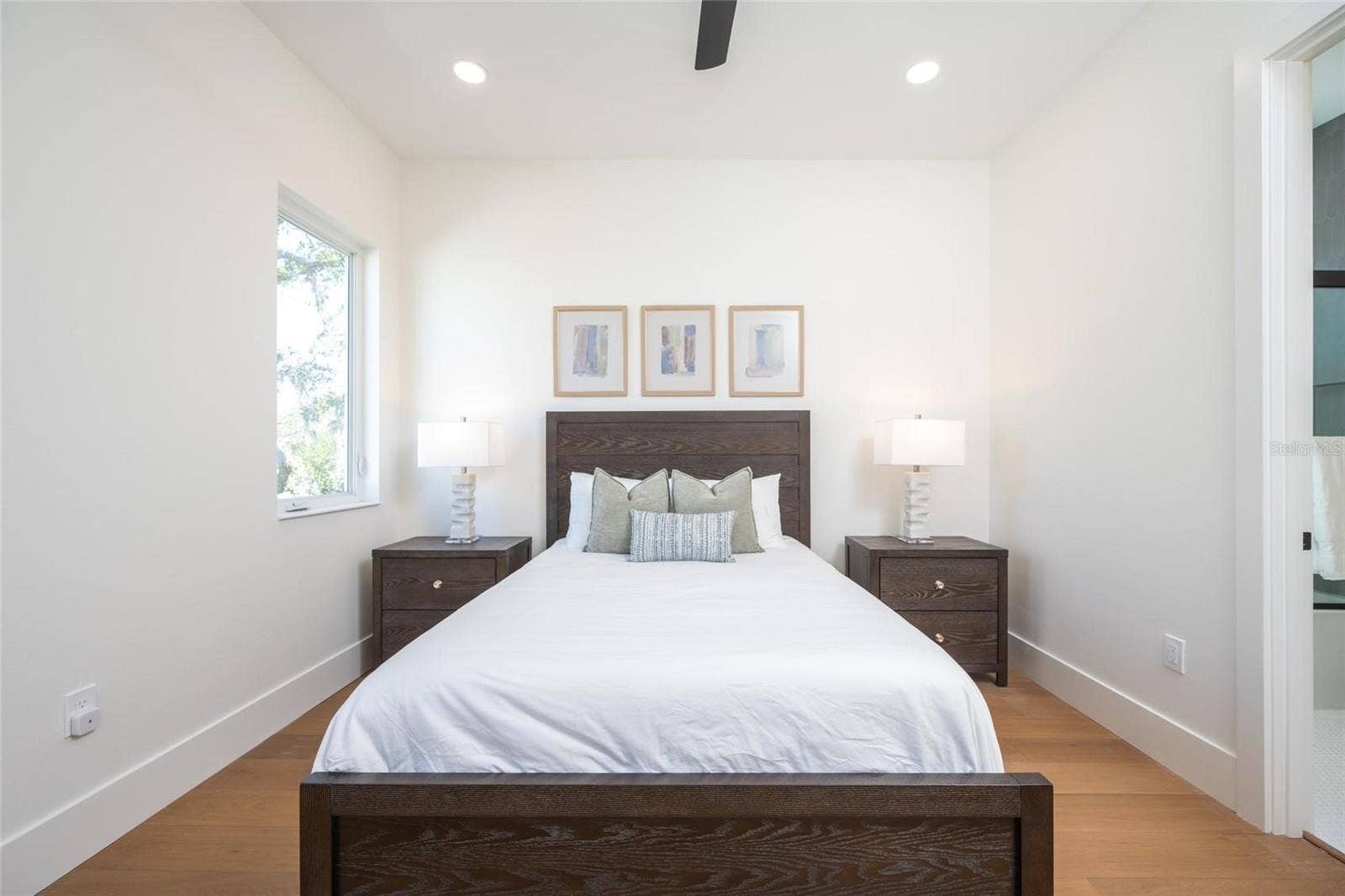 Guest bedroom