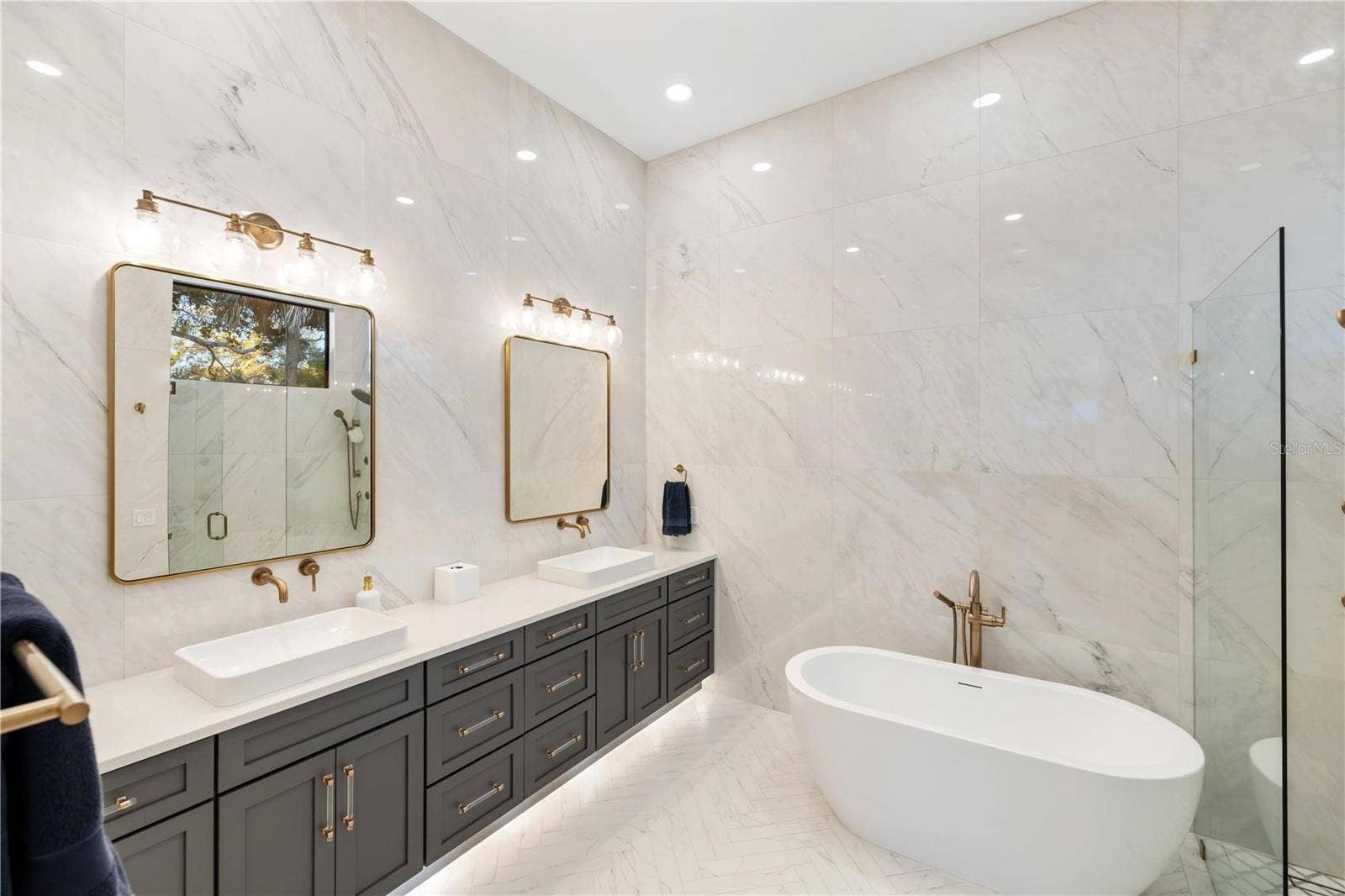 1800 WEBBER STREET, Sarasota, FL 34239 1800 WEBBER STREET, Sarasota, FL 34239