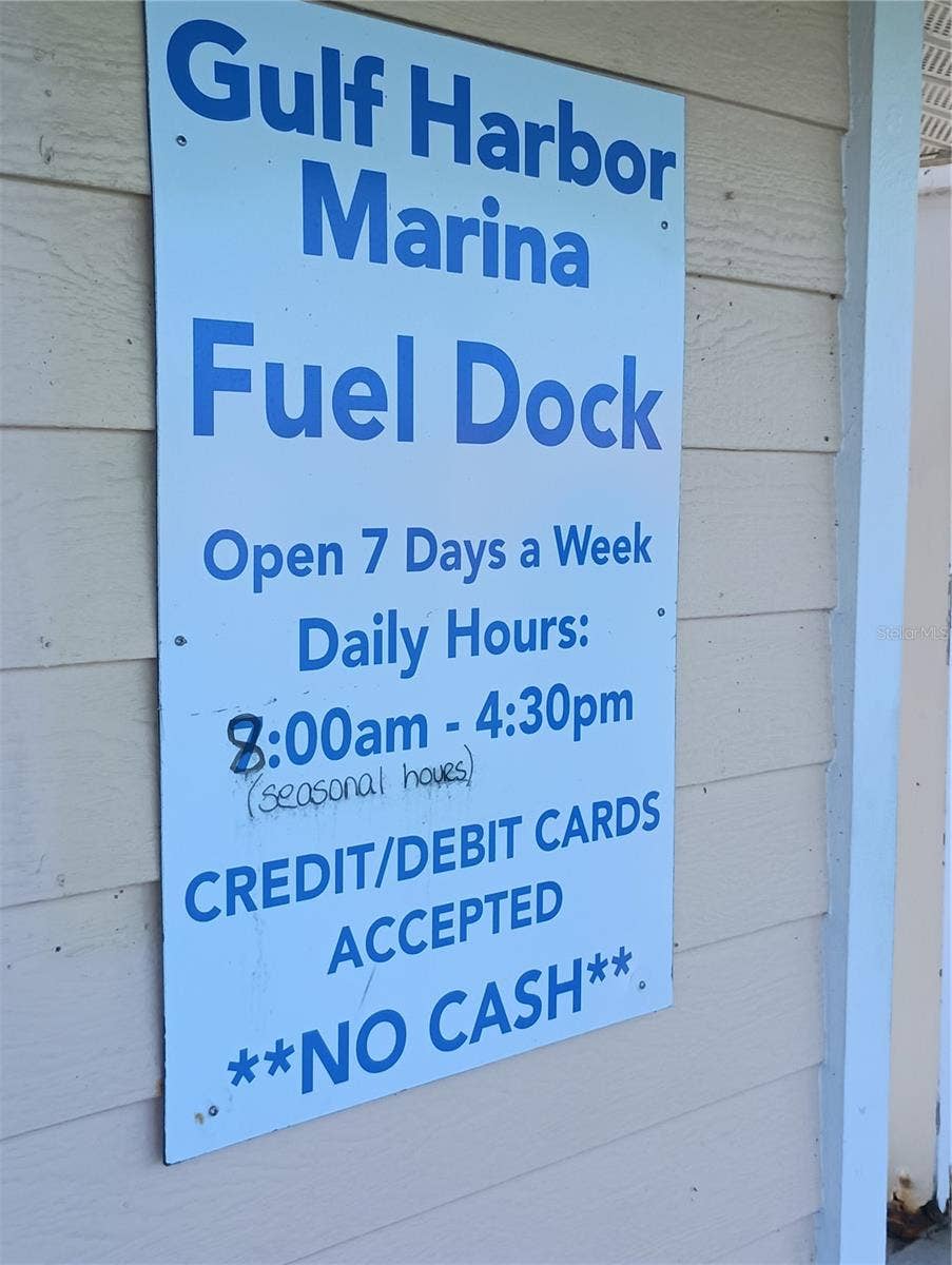 100 CIRCUIT ROAD, #S-7, Nokomis, FL 34275 100 CIRCUIT ROAD, #S-7, Nokomis, FL 34275
