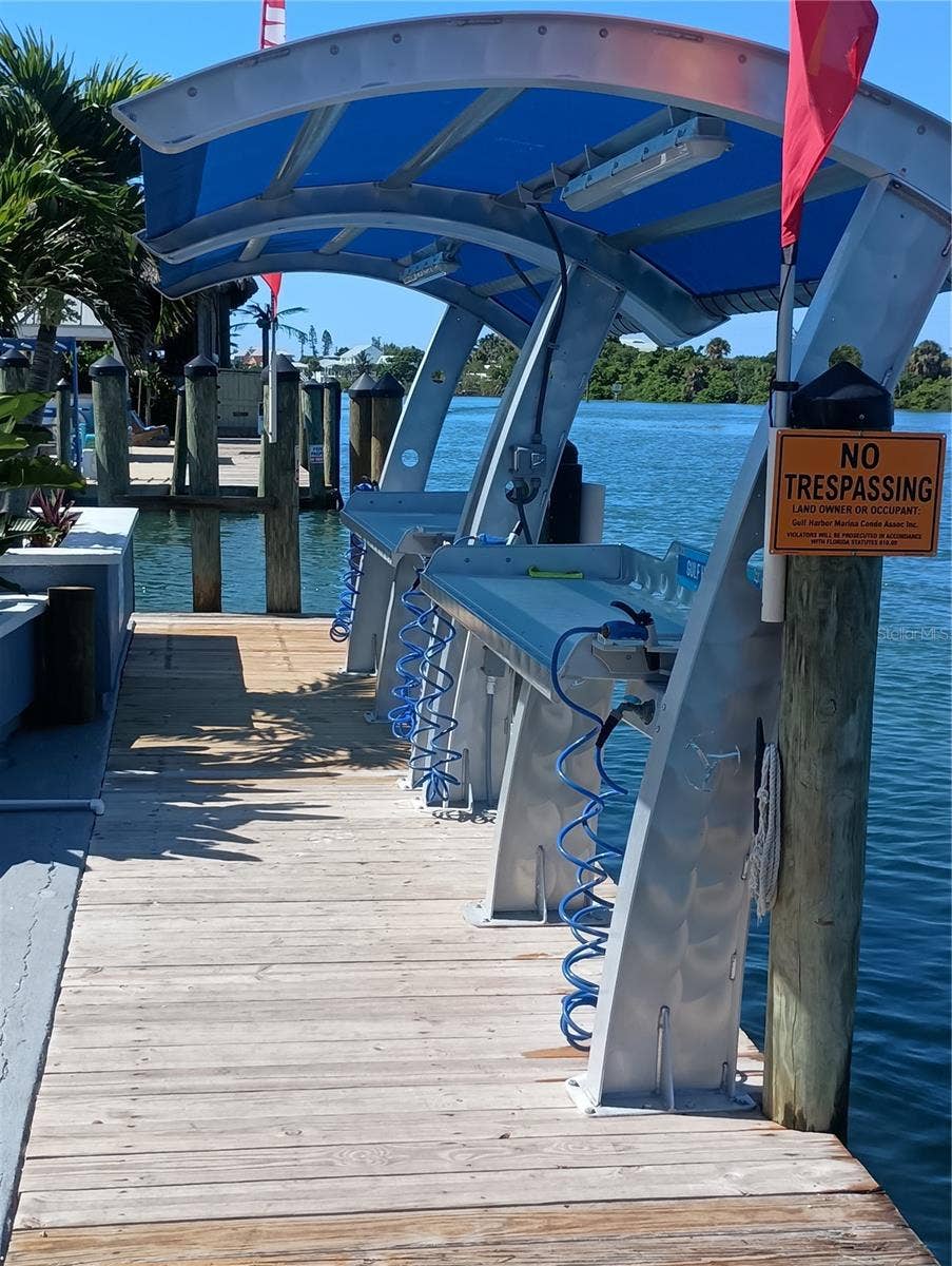 100 CIRCUIT ROAD, #S-7, Nokomis, FL 34275 100 CIRCUIT ROAD, #S-7, Nokomis, FL 34275