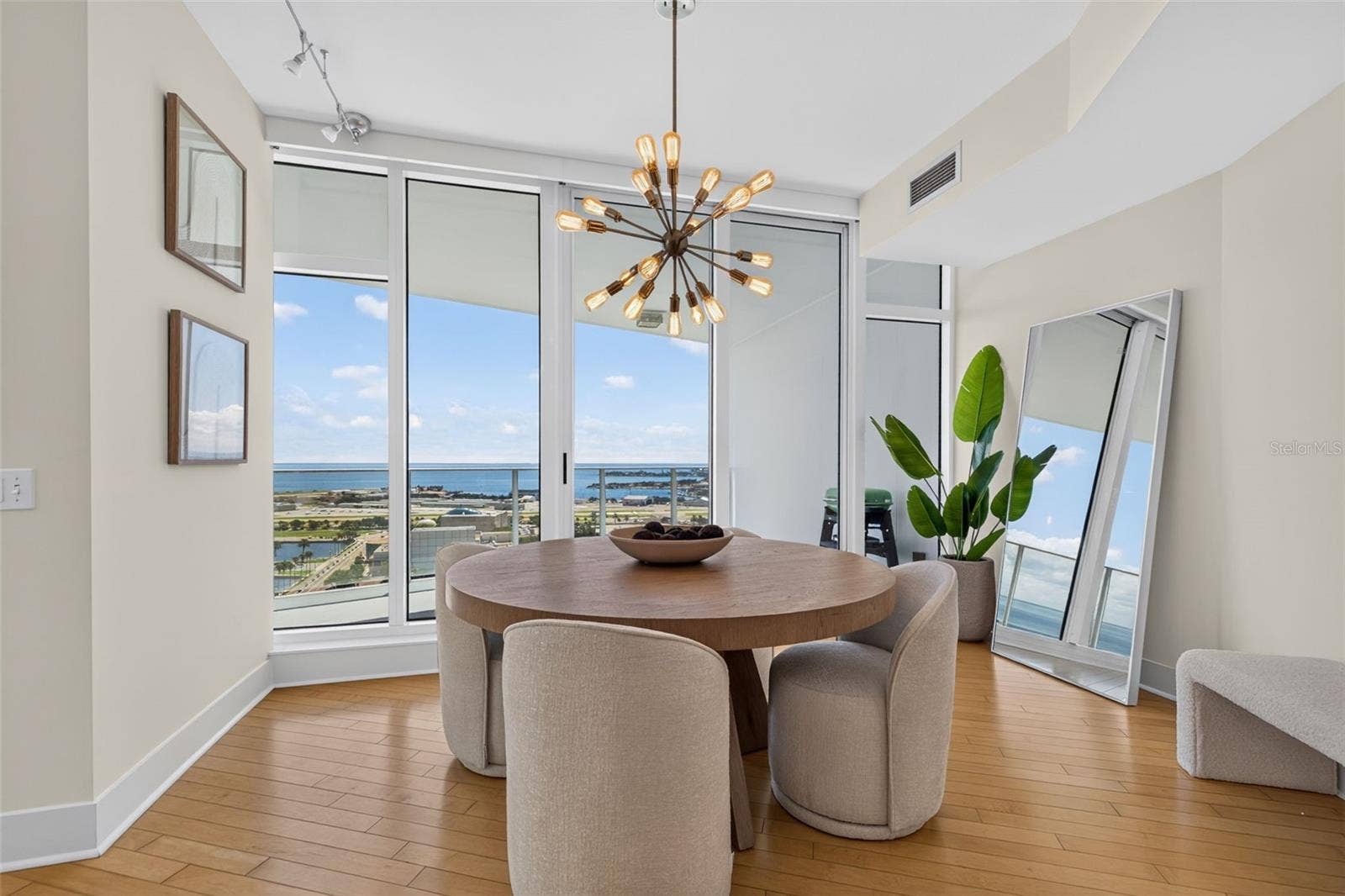 175 1ST STREET S, #2107, St Petersburg, FL 33701