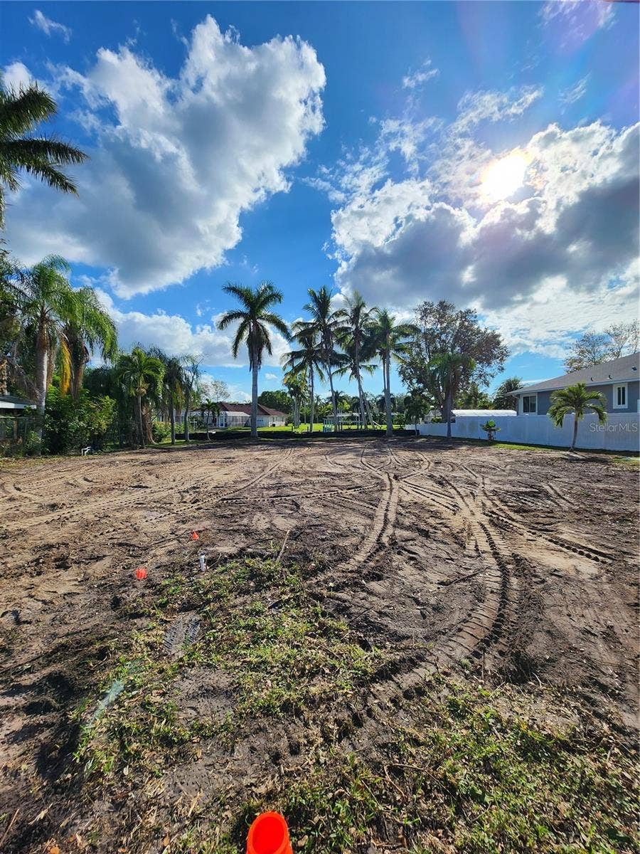 Property photo for 6915 9TH AVENUE NW, Bradenton, FL