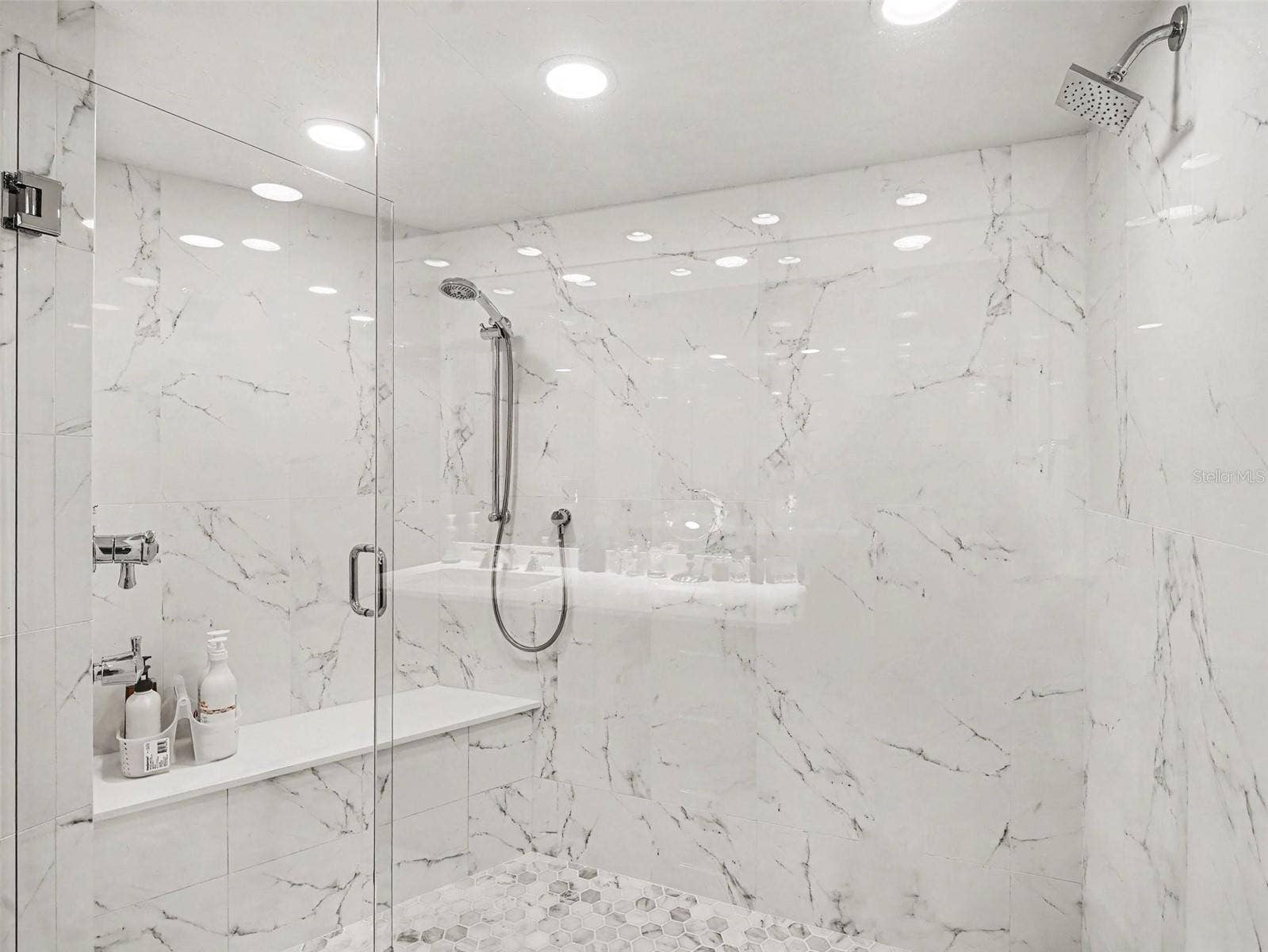 775 LONGBOAT CLUB ROAD, #304, Longboat Key, FL 34228 Luxury Shower in Primary Bath