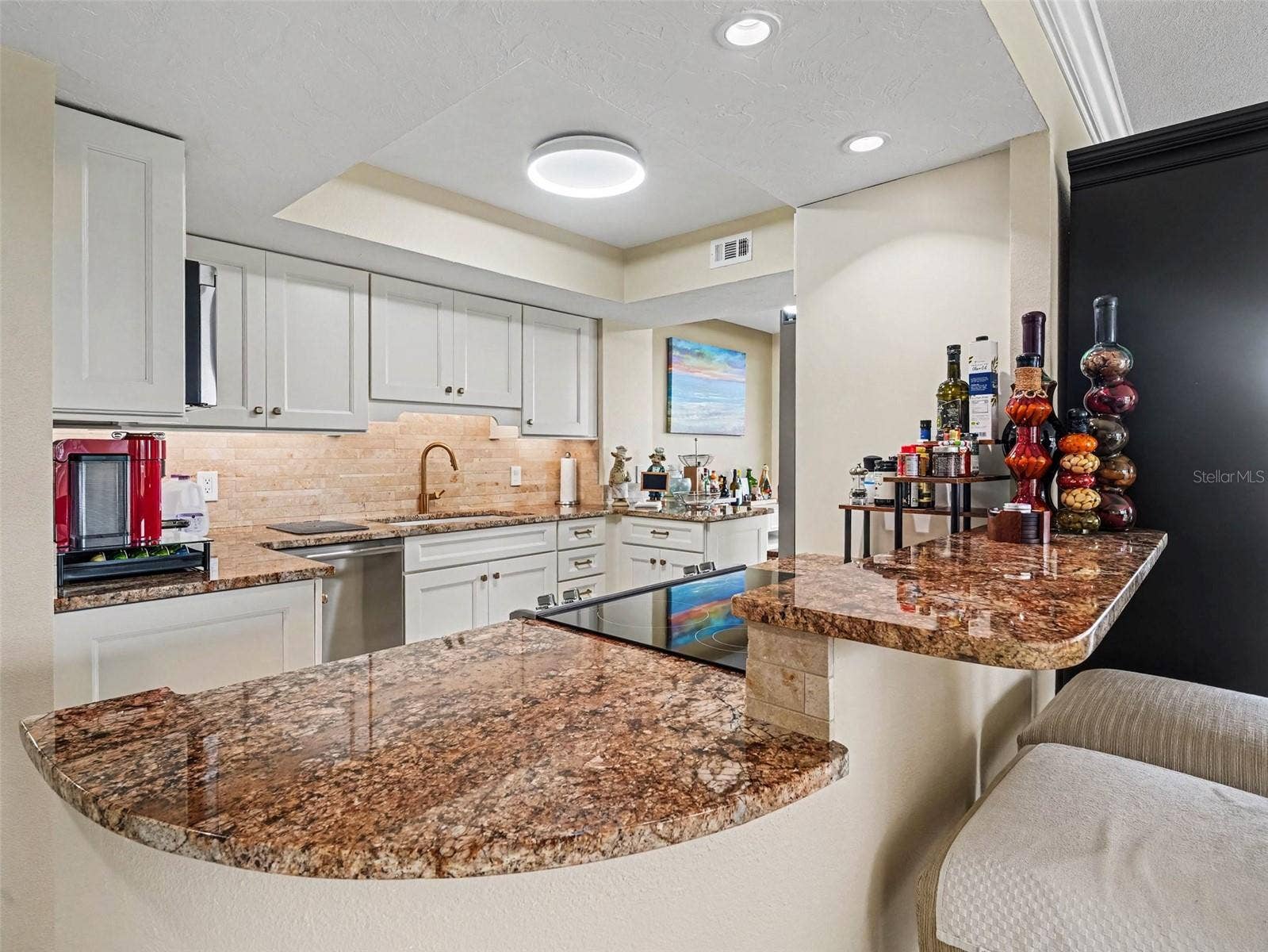 775 LONGBOAT CLUB ROAD, #304, Longboat Key, FL 34228 Gourmet Kitchen with tray ceiling