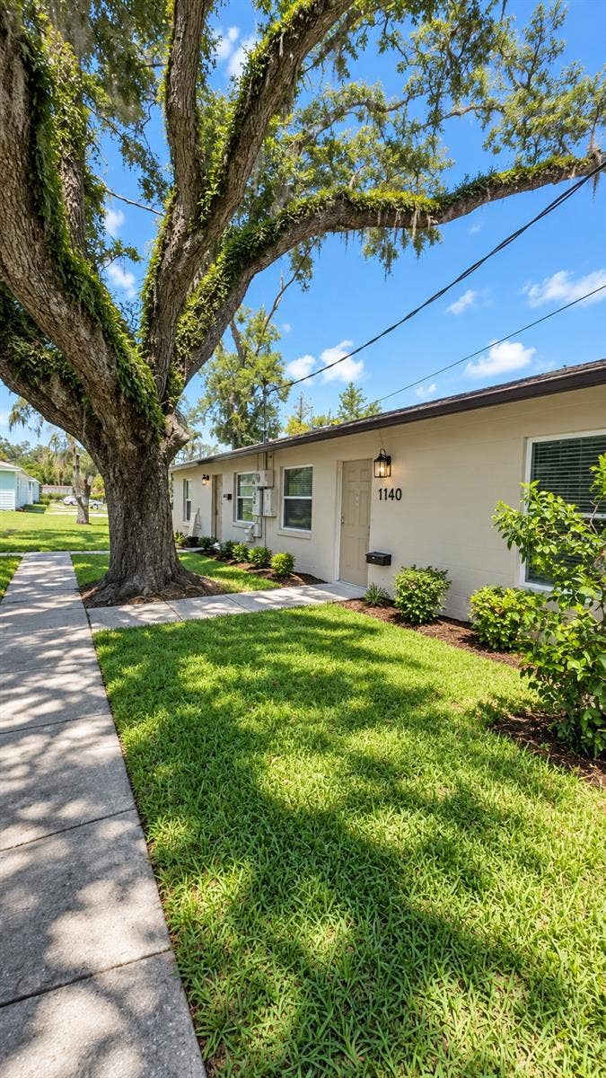 Property photo for 806 12TH STREET E, Bradenton, FL