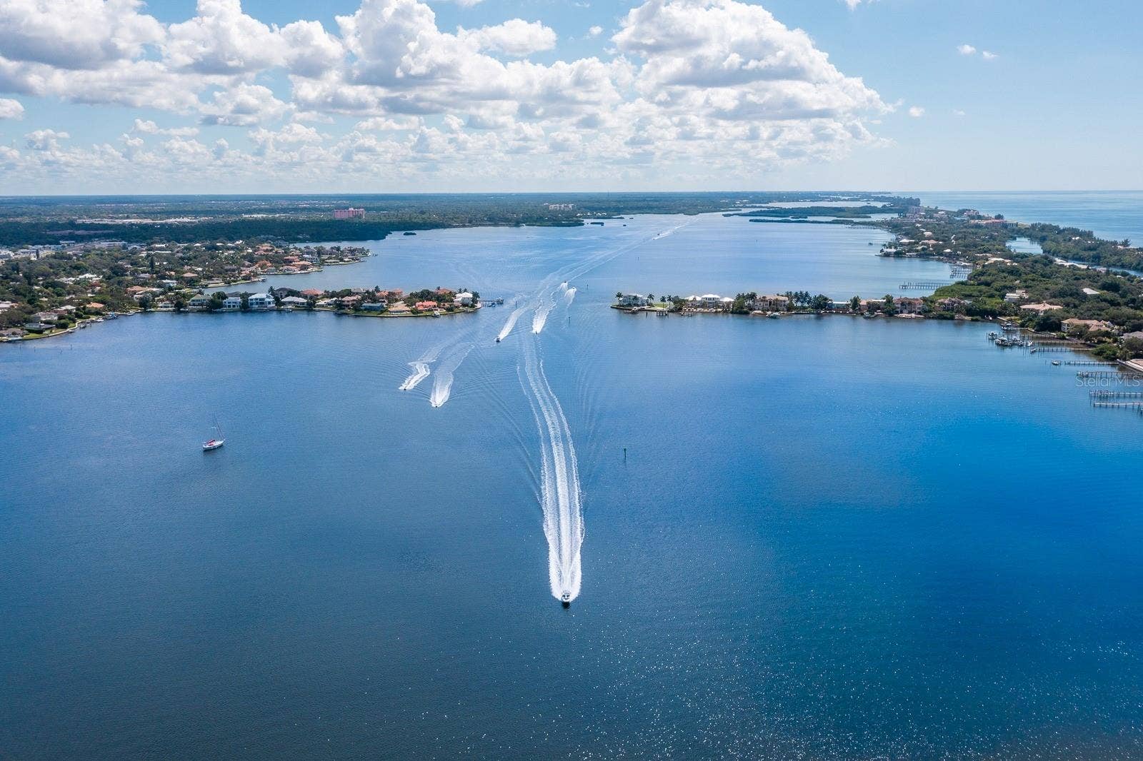 The Intracoastal Waterway and Siesta Key boating lifestyle are part of what makes this island setting so special.