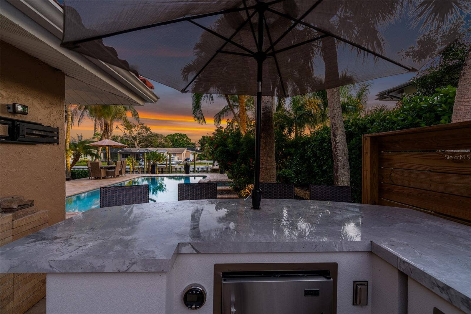 Outdoor Kitchen Twilight, designed for everyday living and easy entertaining.