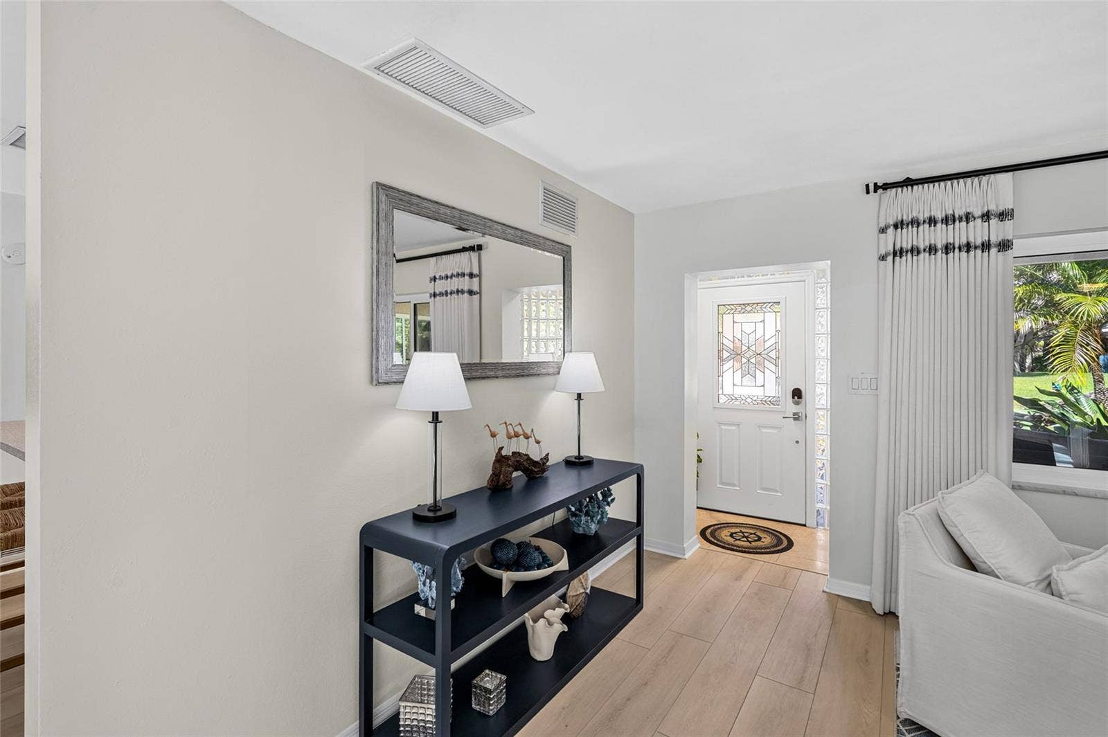 Foyer Entry.