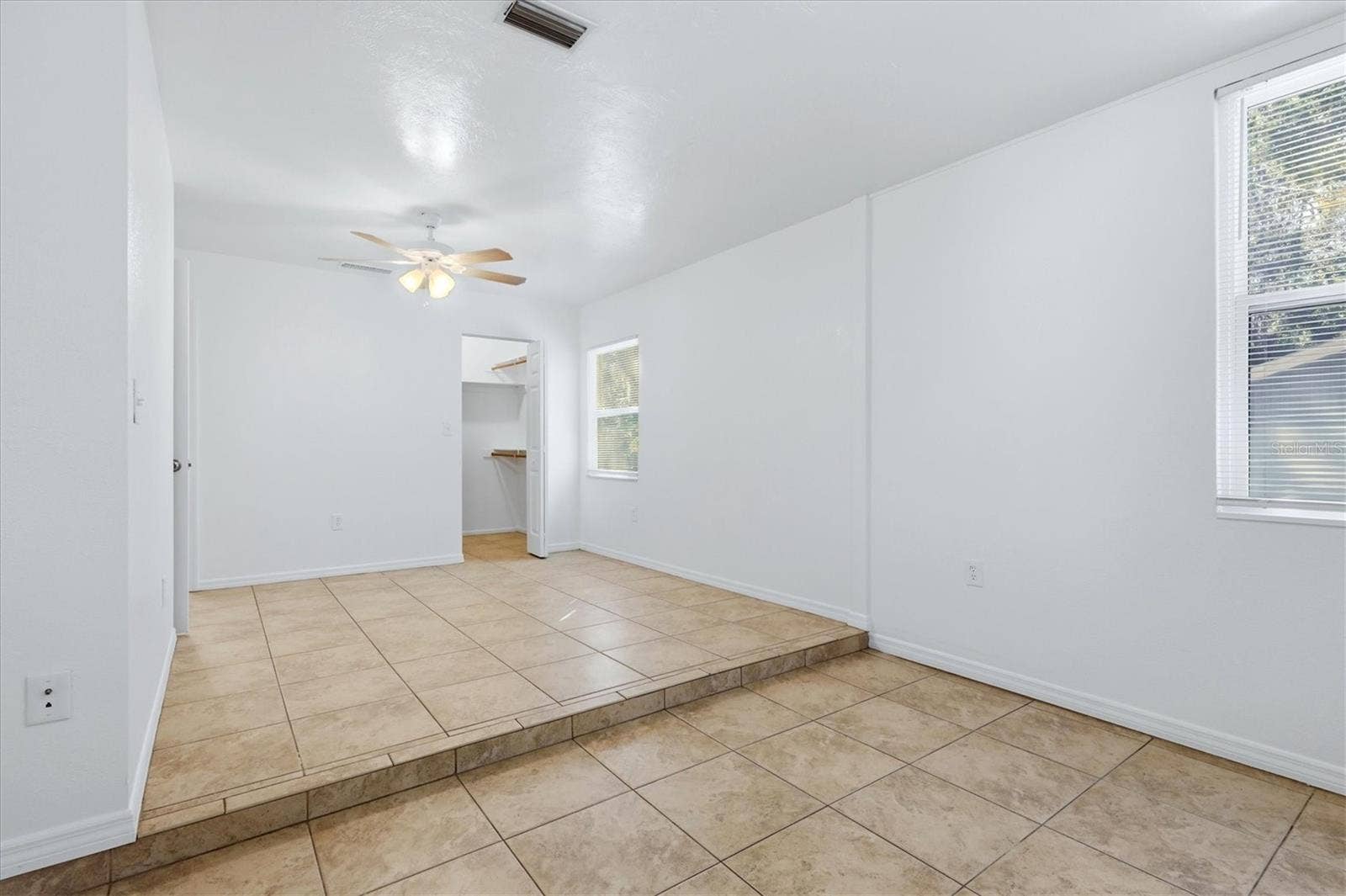 1240 HIGHLAND STREET, Sarasota, FL 34234 Primary suite has a step down.