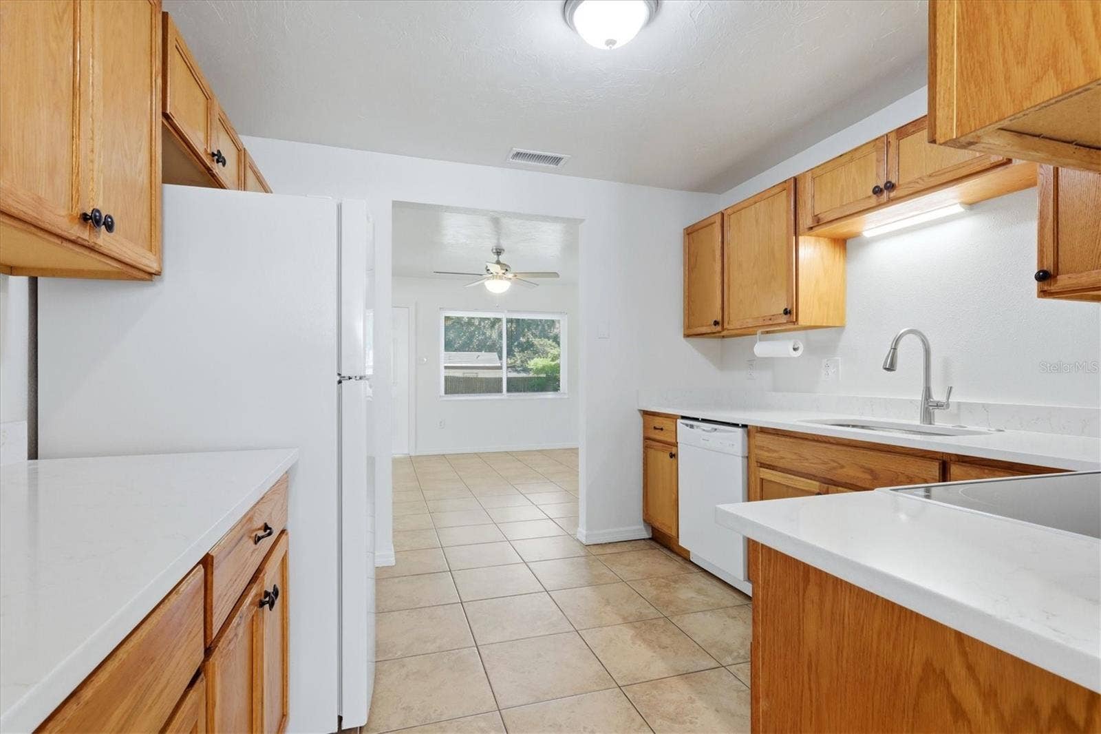 1240 HIGHLAND STREET, Sarasota, FL 34234 New Quartz counter tops.