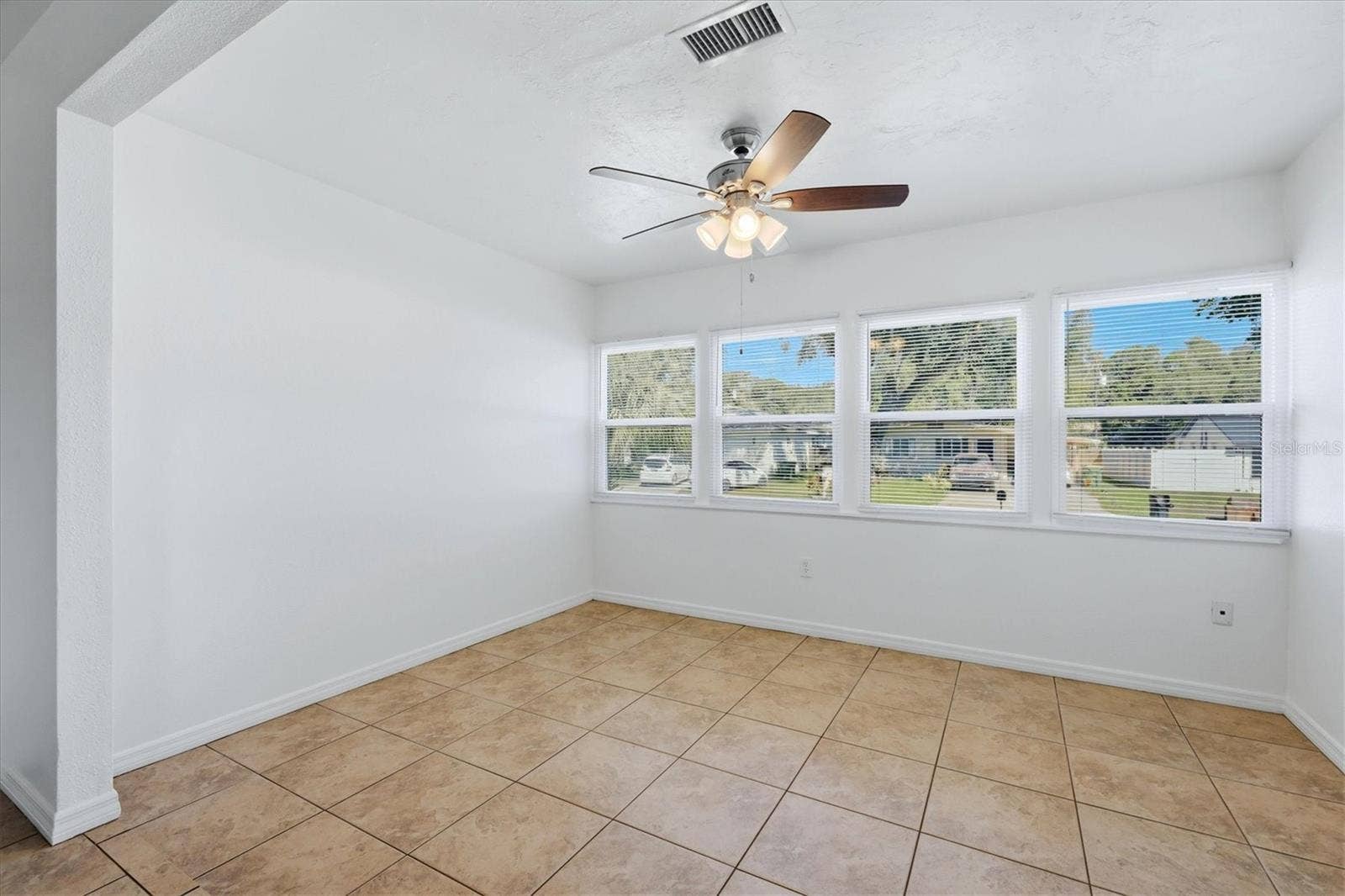 1240 HIGHLAND STREET, Sarasota, FL 34234 Dining room.