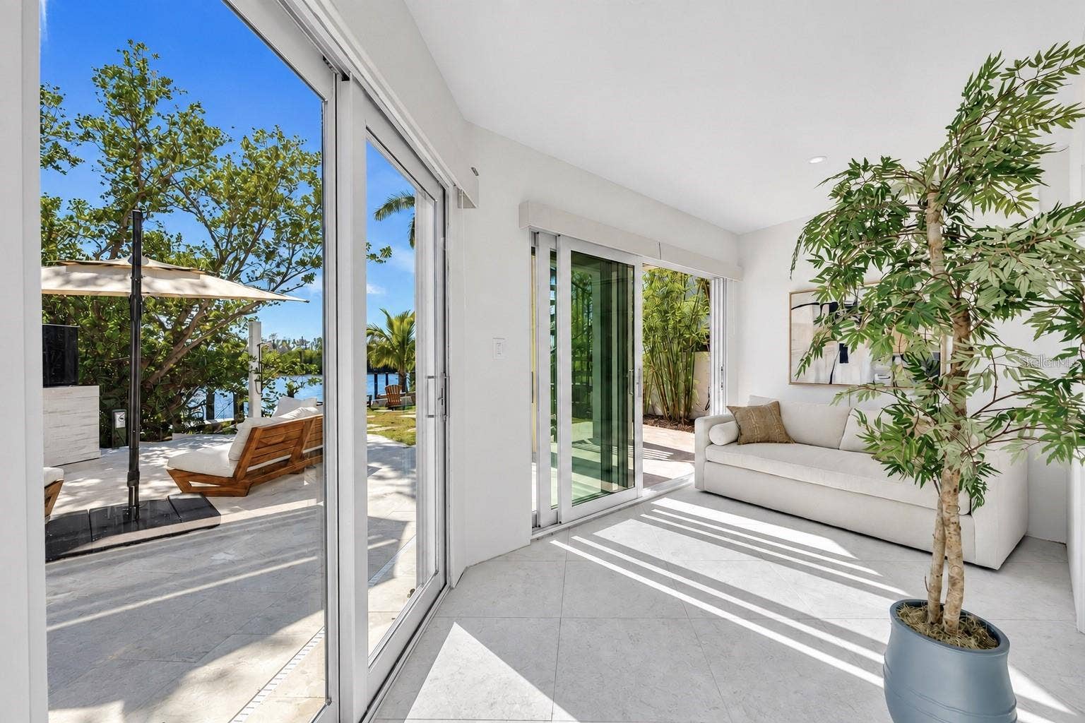 1406 TANGIER WAY, Sarasota, FL 34239 1406 TANGIER WAY, Sarasota, FL 34239