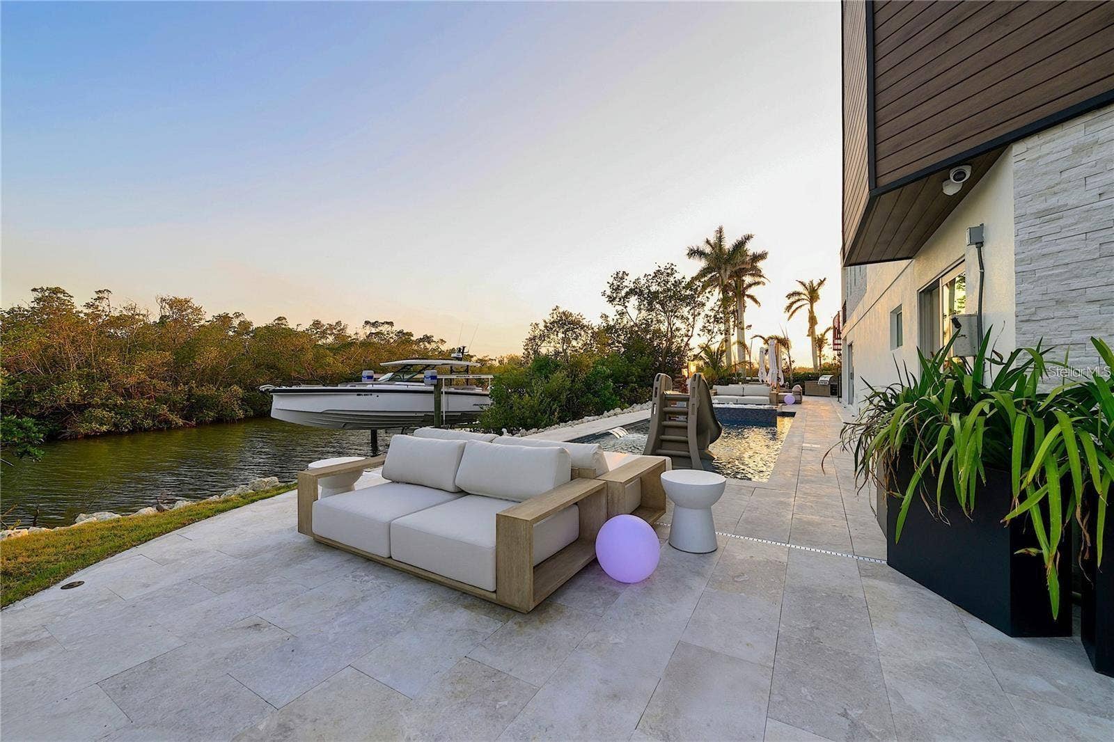 1406 TANGIER WAY, Sarasota, FL 34239 1406 TANGIER WAY, Sarasota, FL 34239