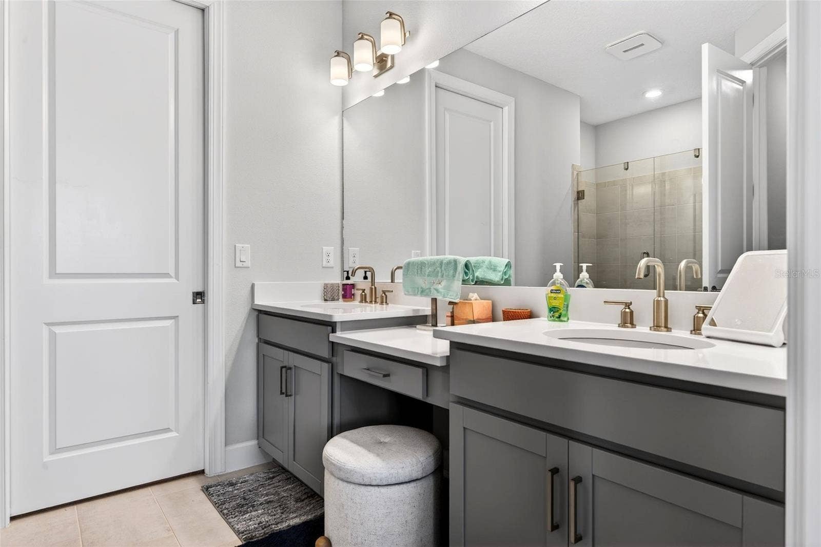 3021 VENETO COURT, Lakewood Ranch, FL 34211 3021 VENETO COURT, Lakewood Ranch, FL 34211