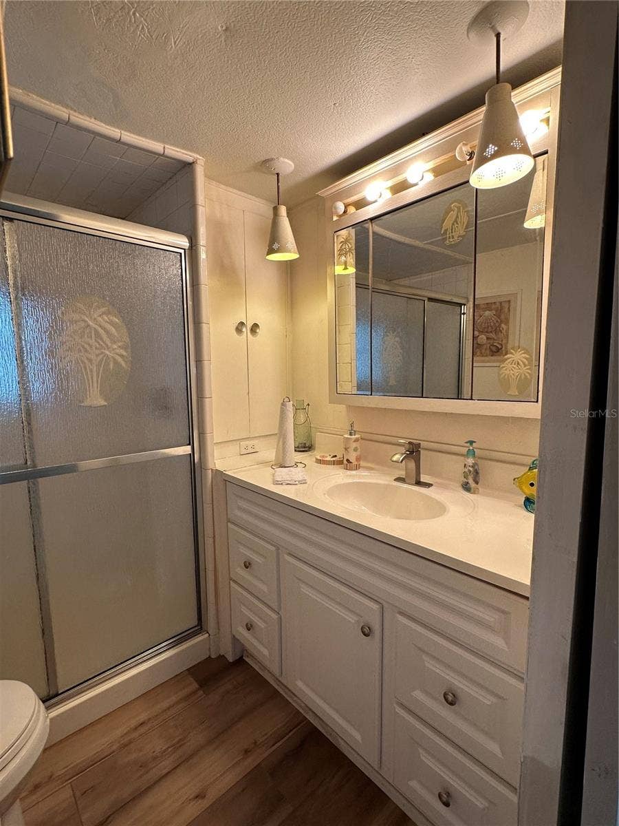 1784 MIDLOTHIAN STREET, Sarasota, FL 34234 1784 MIDLOTHIAN STREET, Sarasota, FL 34234
