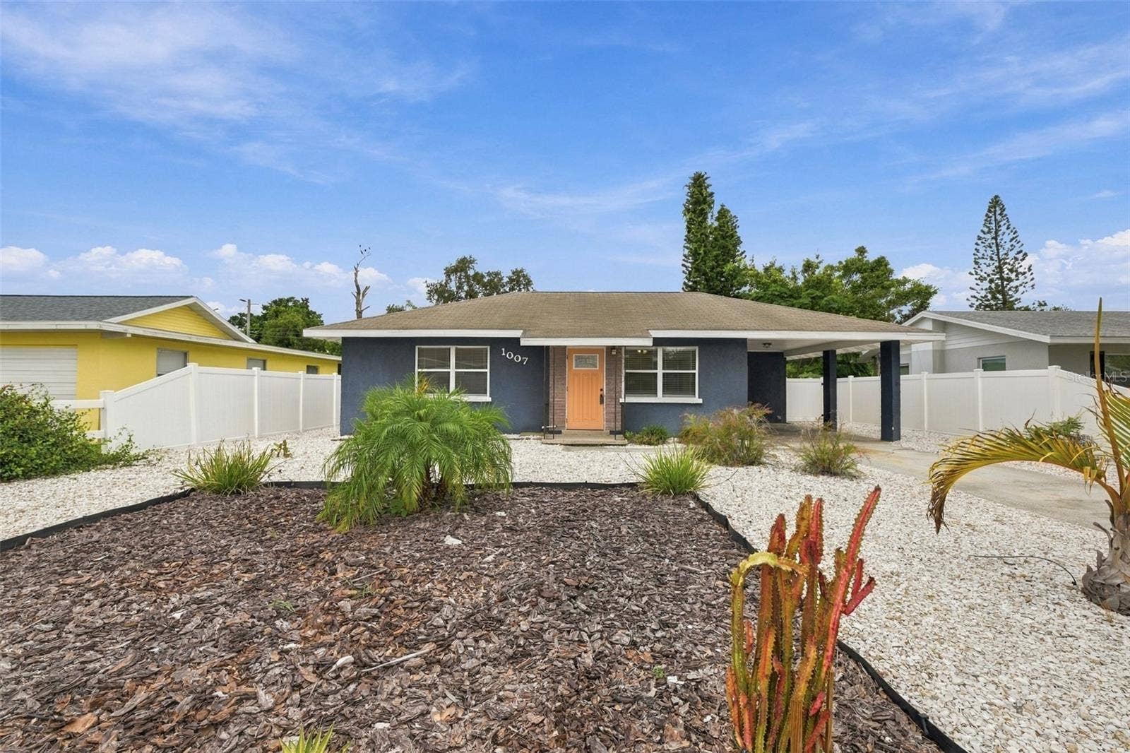 1007 21ST AVENUE W, Palmetto, FL 34221 Front of homne.
