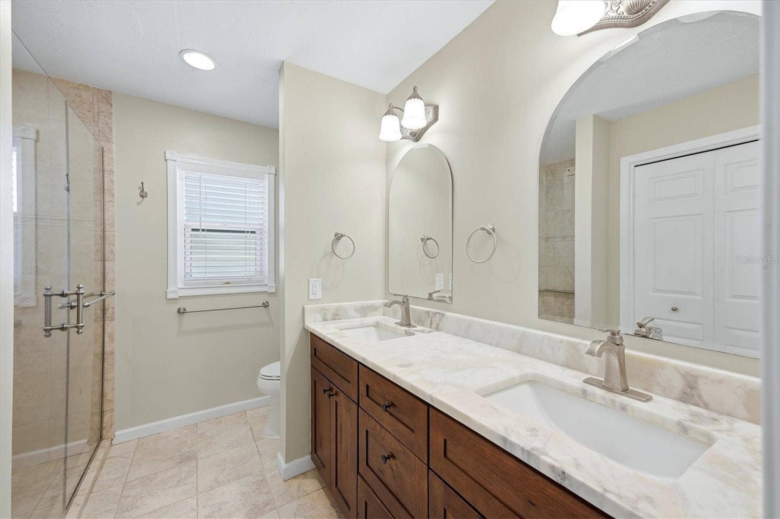6993 COUNTRY LAKES CIRCLE, Sarasota, FL 34243 6993 COUNTRY LAKES CIRCLE, Sarasota, FL 34243