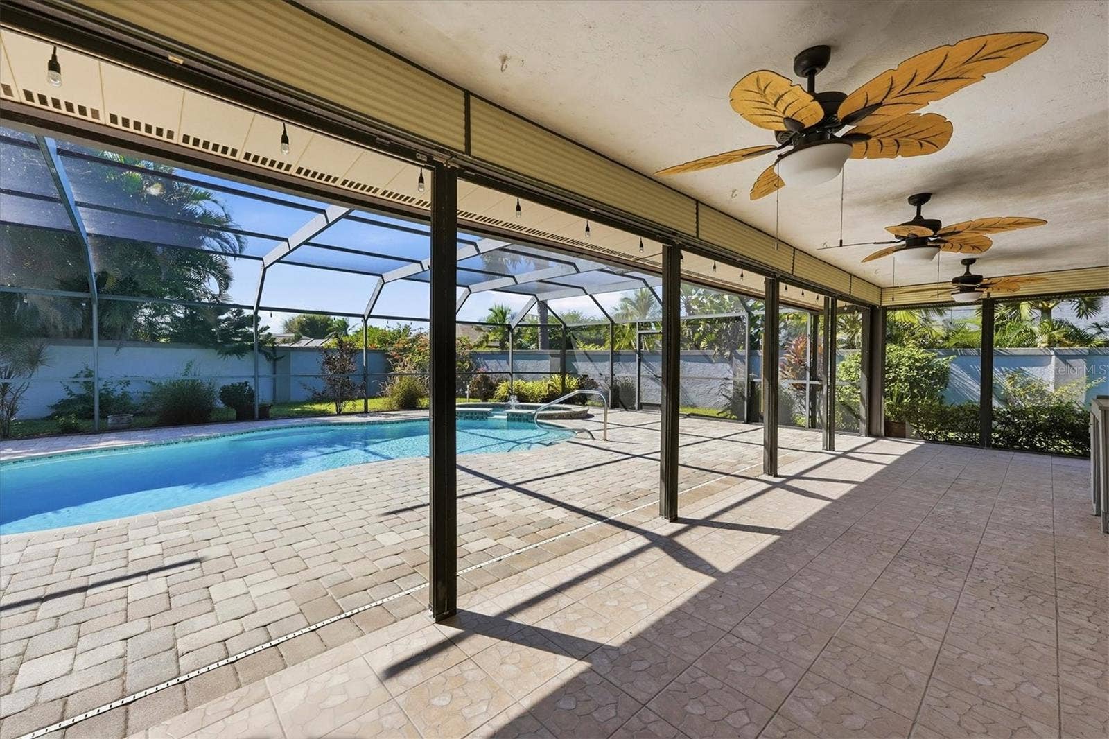 6993 COUNTRY LAKES CIRCLE, Sarasota, FL 34243 6993 COUNTRY LAKES CIRCLE, Sarasota, FL 34243