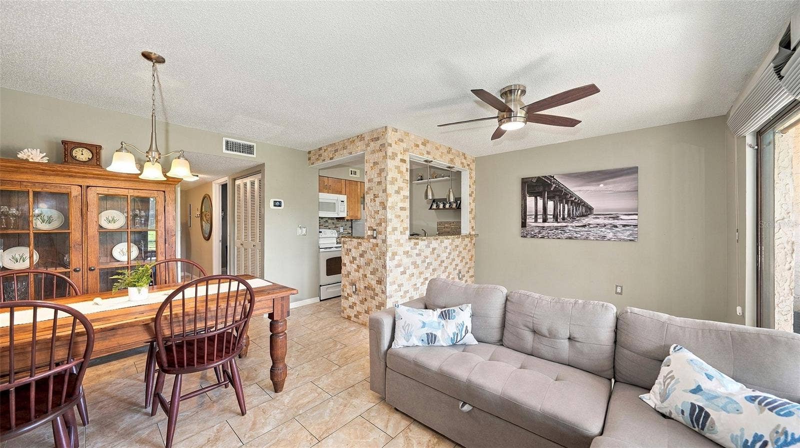 1622 STICKNEY POINT ROAD, #22-102, Sarasota, FL 34231 1622 STICKNEY POINT ROAD, #22-102, Sarasota, FL 34231