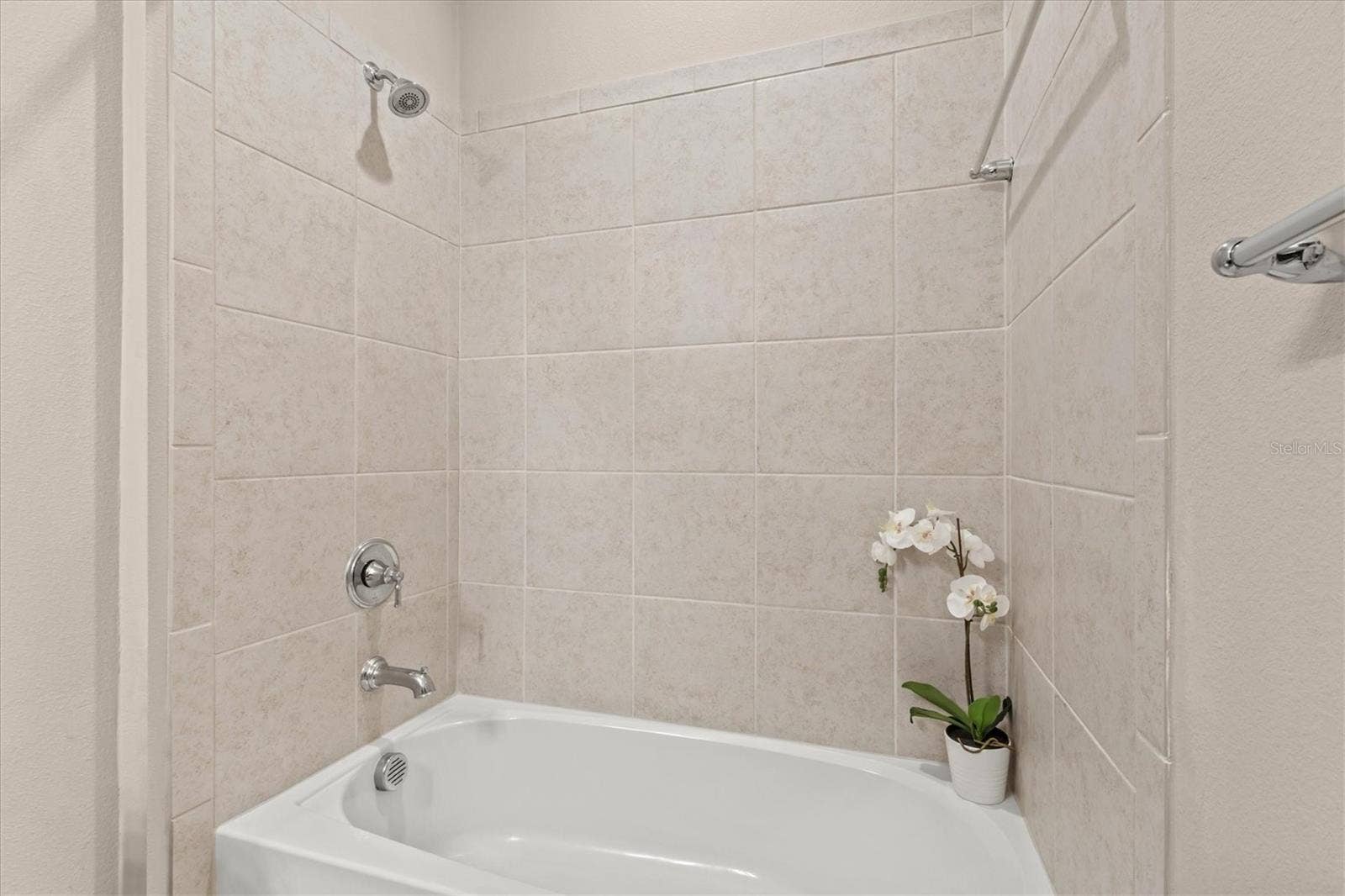 3031 SKY BLUE COVE, Bradenton, FL 34211 2nd Bed with tiled Bath/Shower