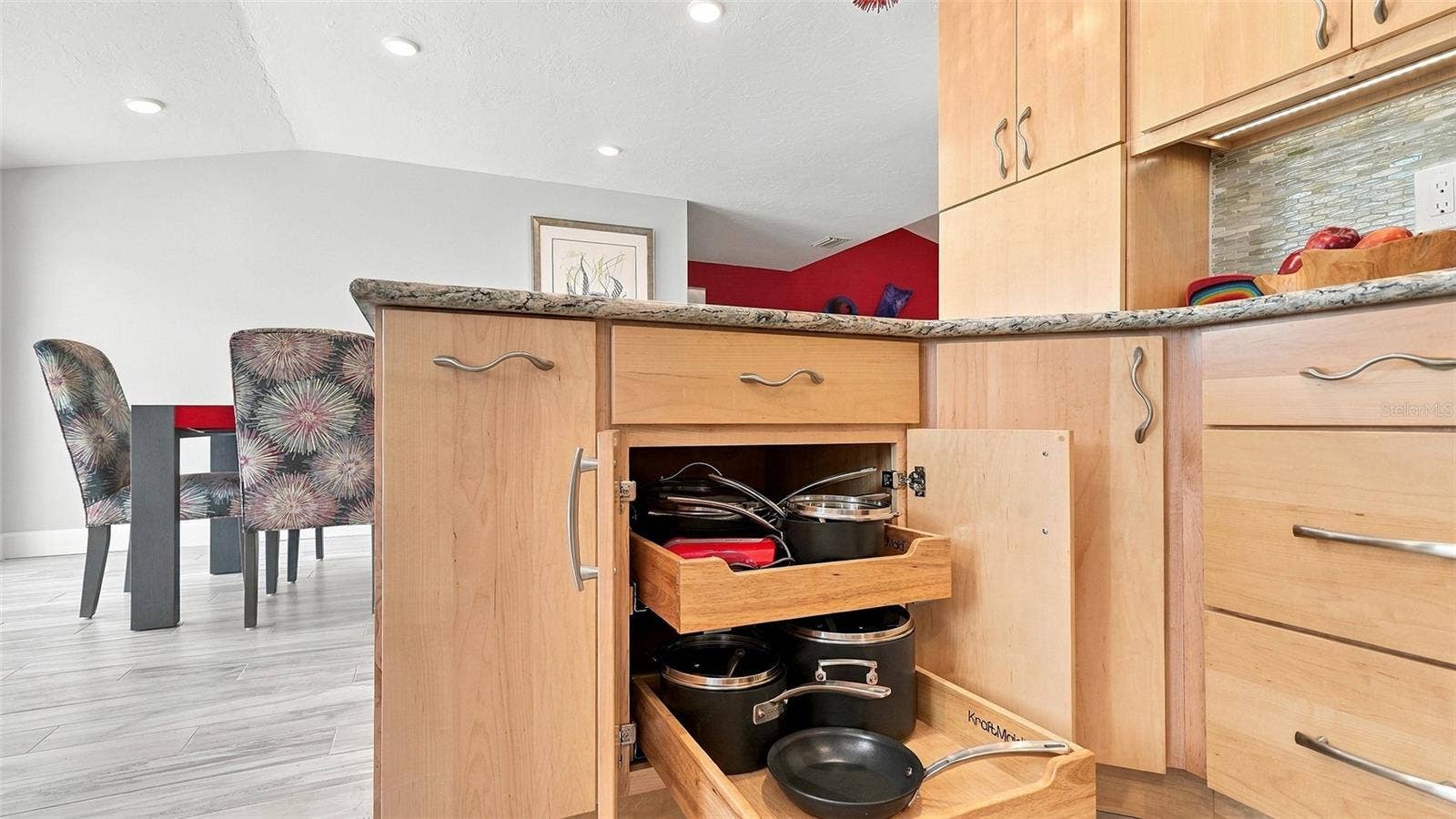 120 WHISPERING SANDS DRIVE, #V20, Sarasota, FL 34242 120 WHISPERING SANDS DRIVE, #V20, Sarasota, FL 34242