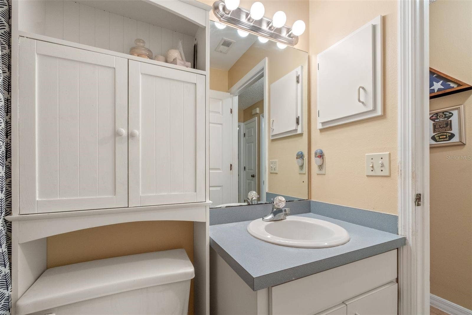 31 RUTH DRIVE, Palm Coast, FL 32164 31 RUTH DRIVE, Palm Coast, FL 32164
