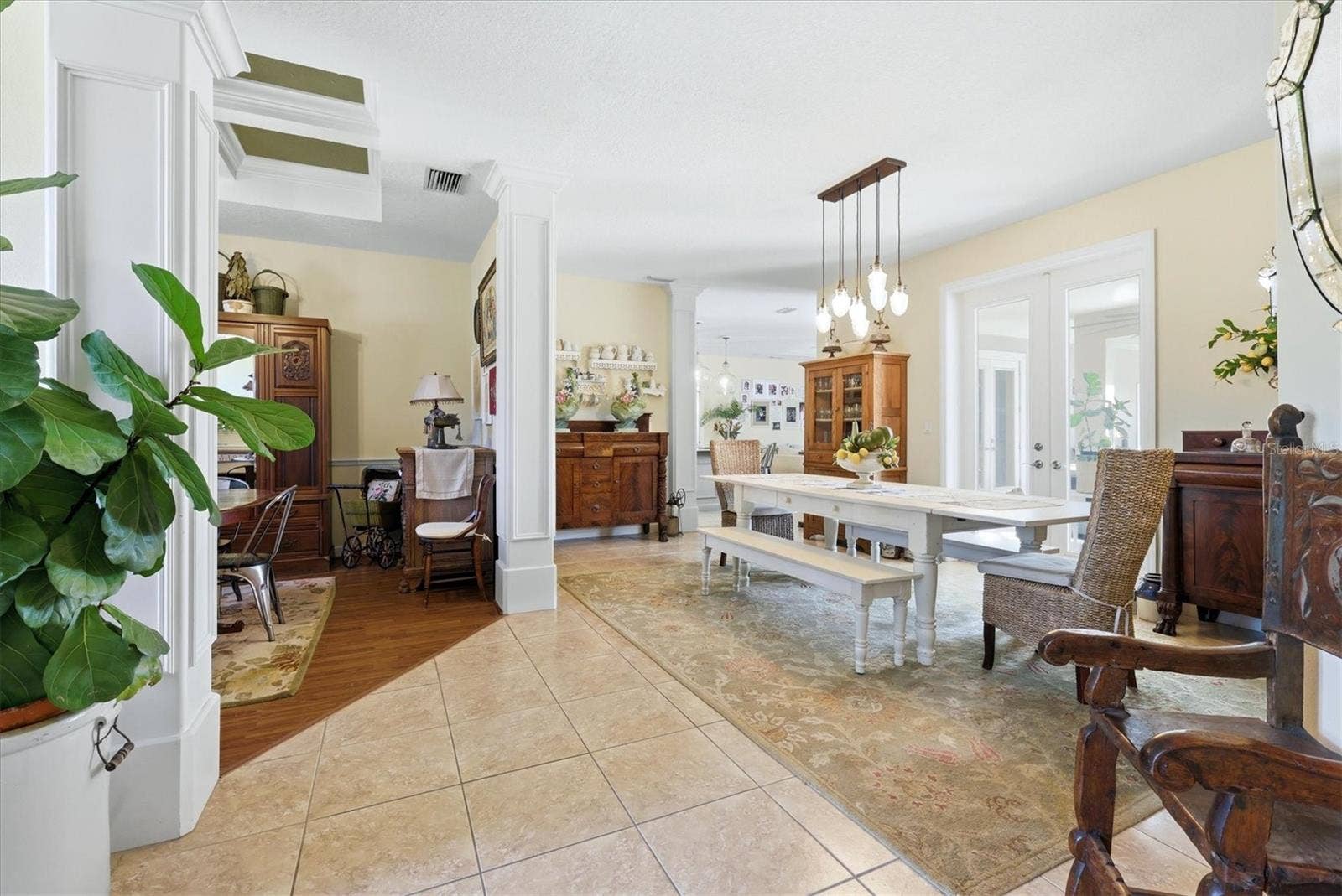 1753 KINGSDOWN DRIVE, Sarasota, FL 34240