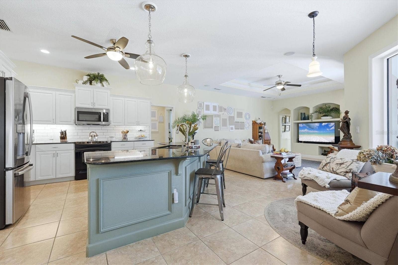 1753 KINGSDOWN DRIVE, Sarasota, FL 34240