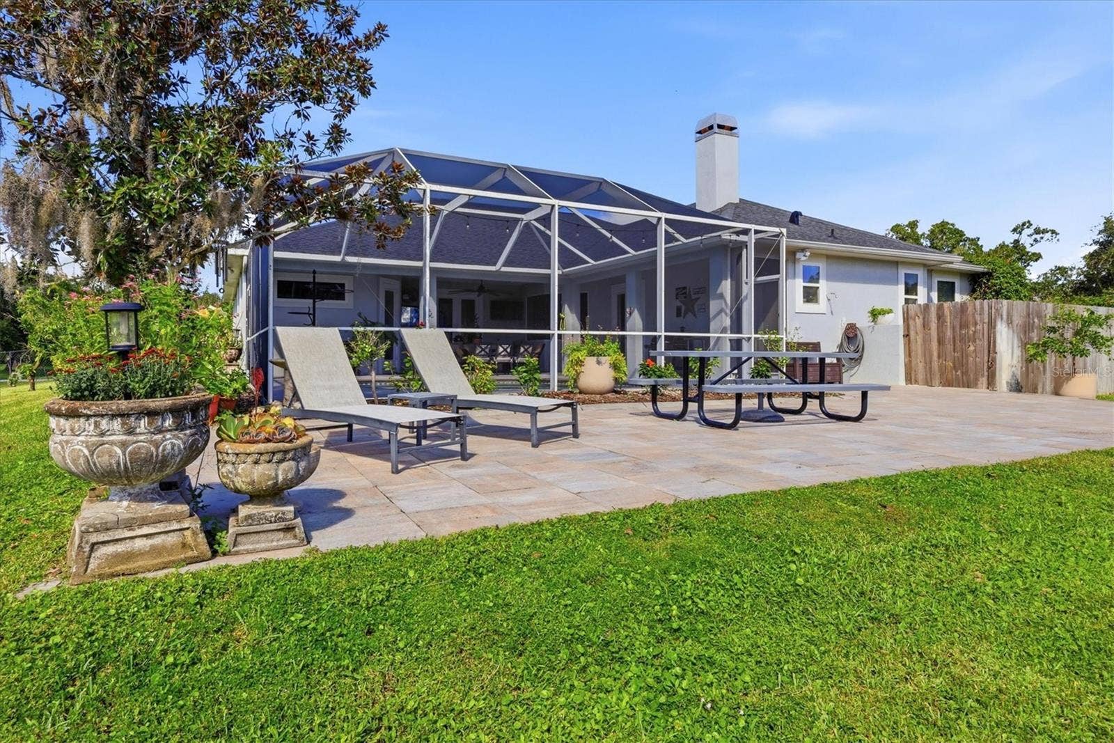 1753 KINGSDOWN DRIVE, Sarasota, FL 34240