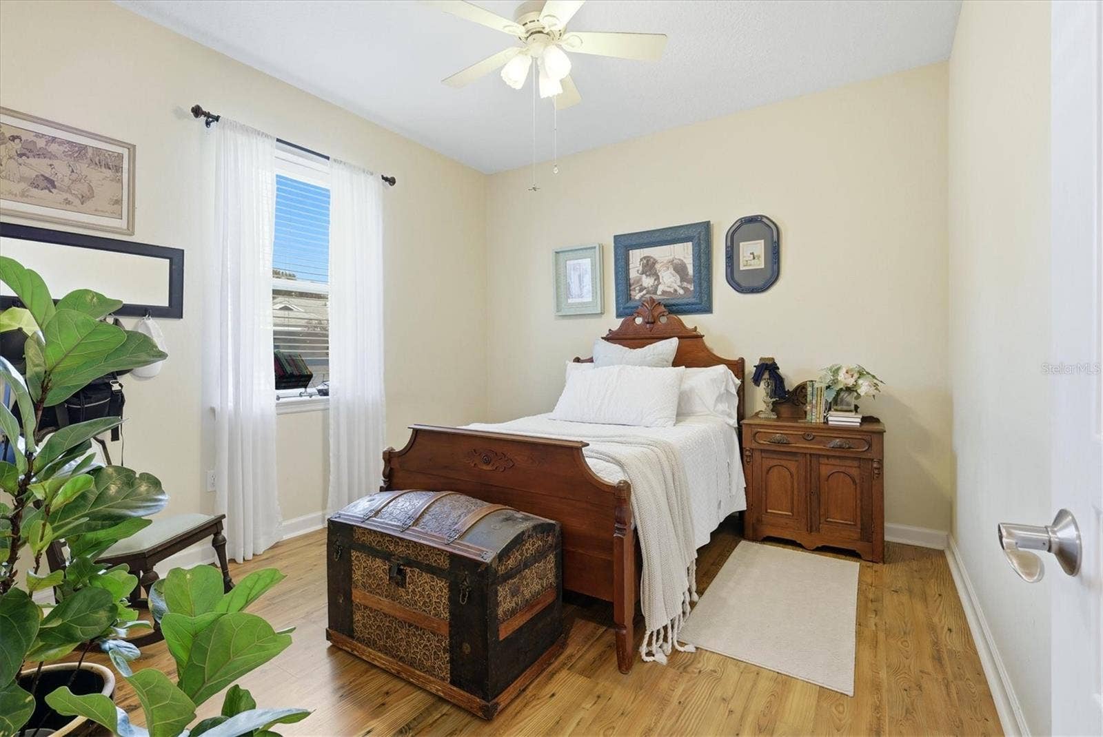 1753 KINGSDOWN DRIVE, Sarasota, FL 34240