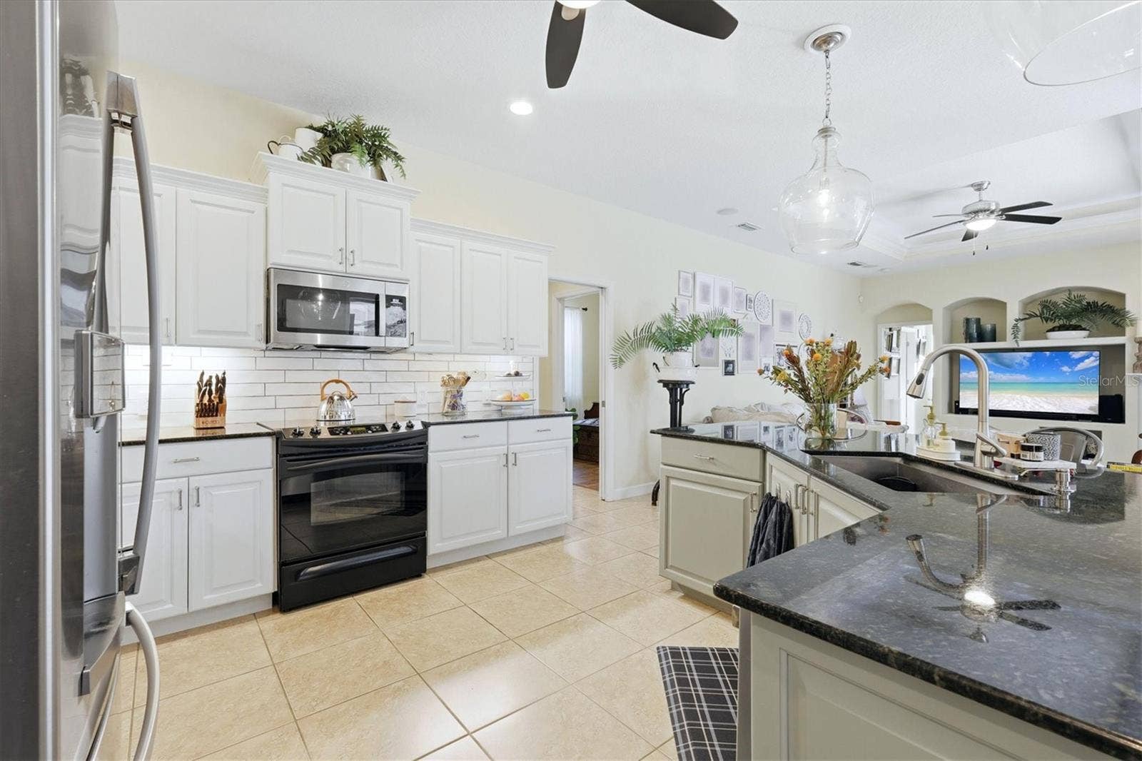 1753 KINGSDOWN DRIVE, Sarasota, FL 34240