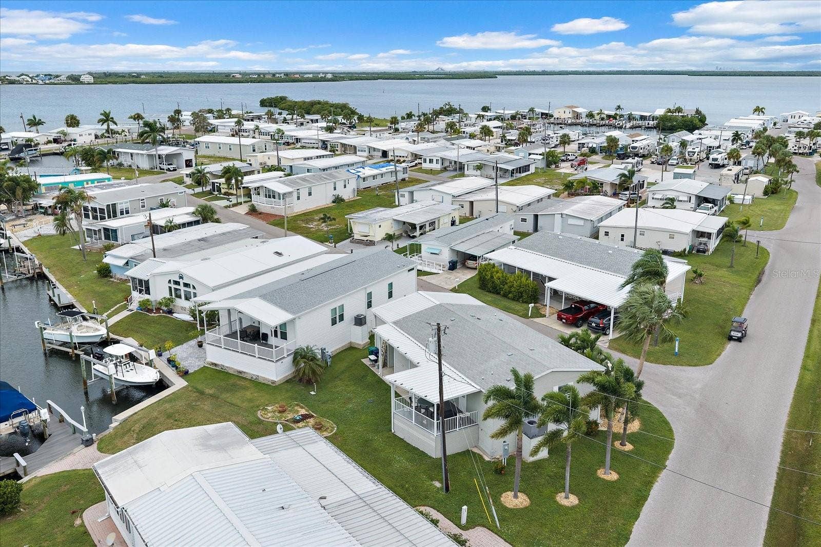 298 BAHAMA DRIVE, Palmetto, FL 34221